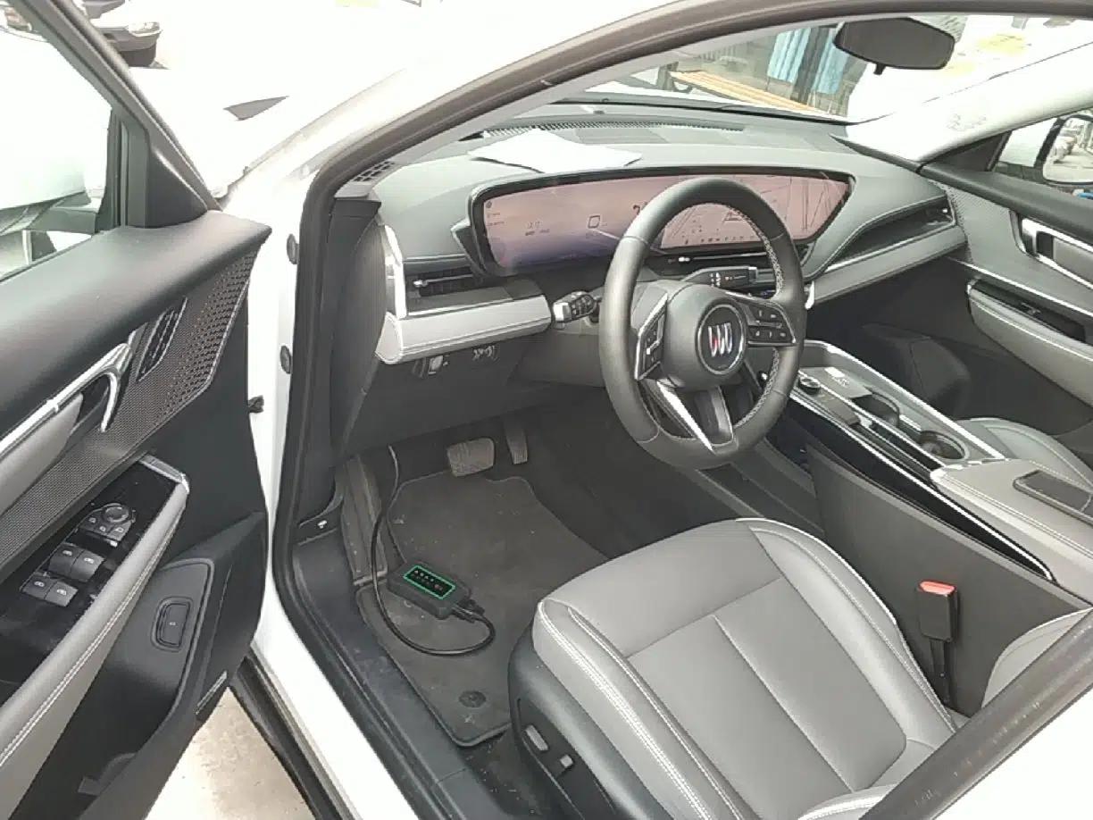 Buick E5 2025 Model 620KM Prestige Edition — миниатюра 19