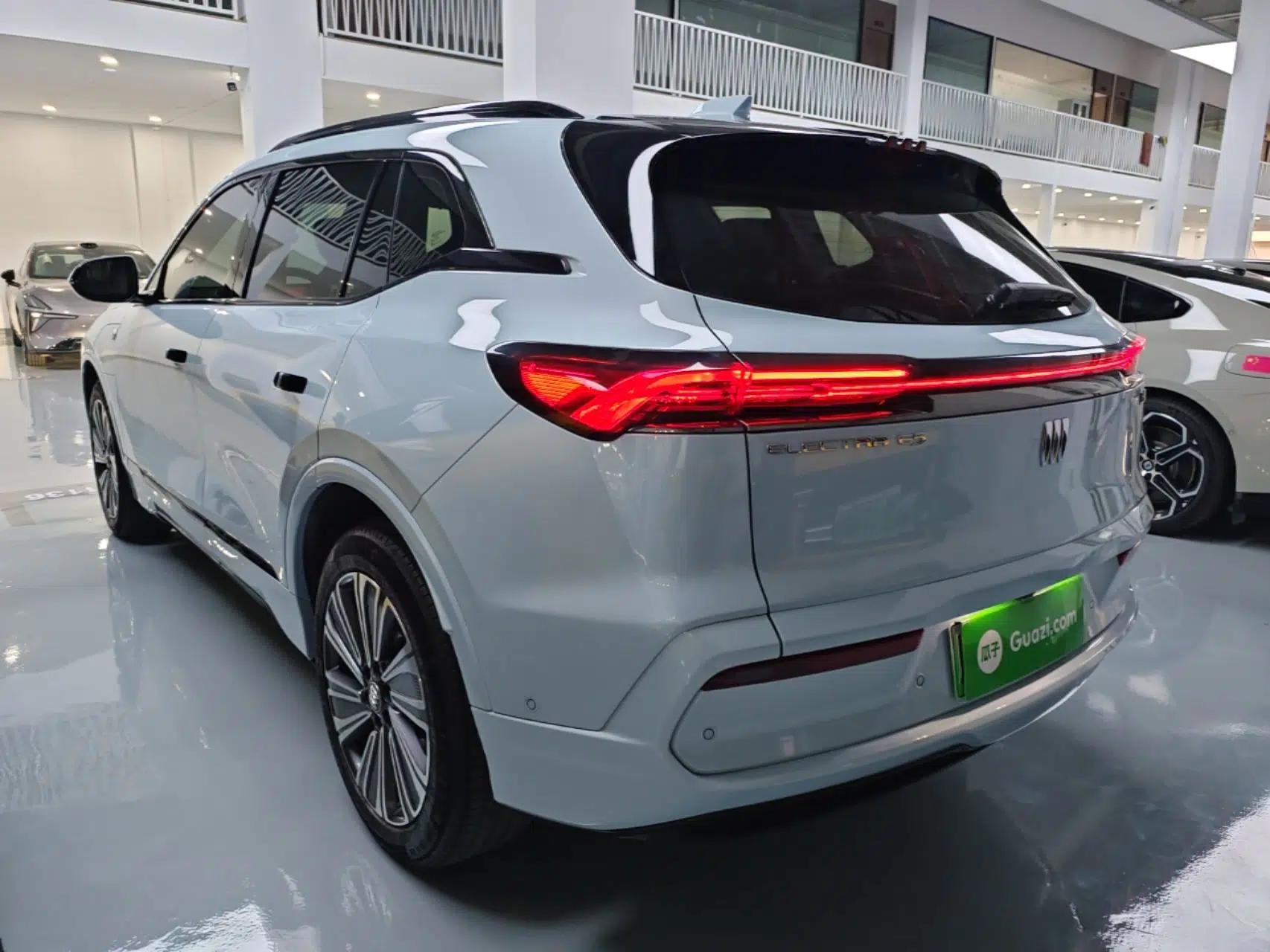 Buick E5 2024 Premium Standard-Range Audiovisual Edition — миниатюра 4