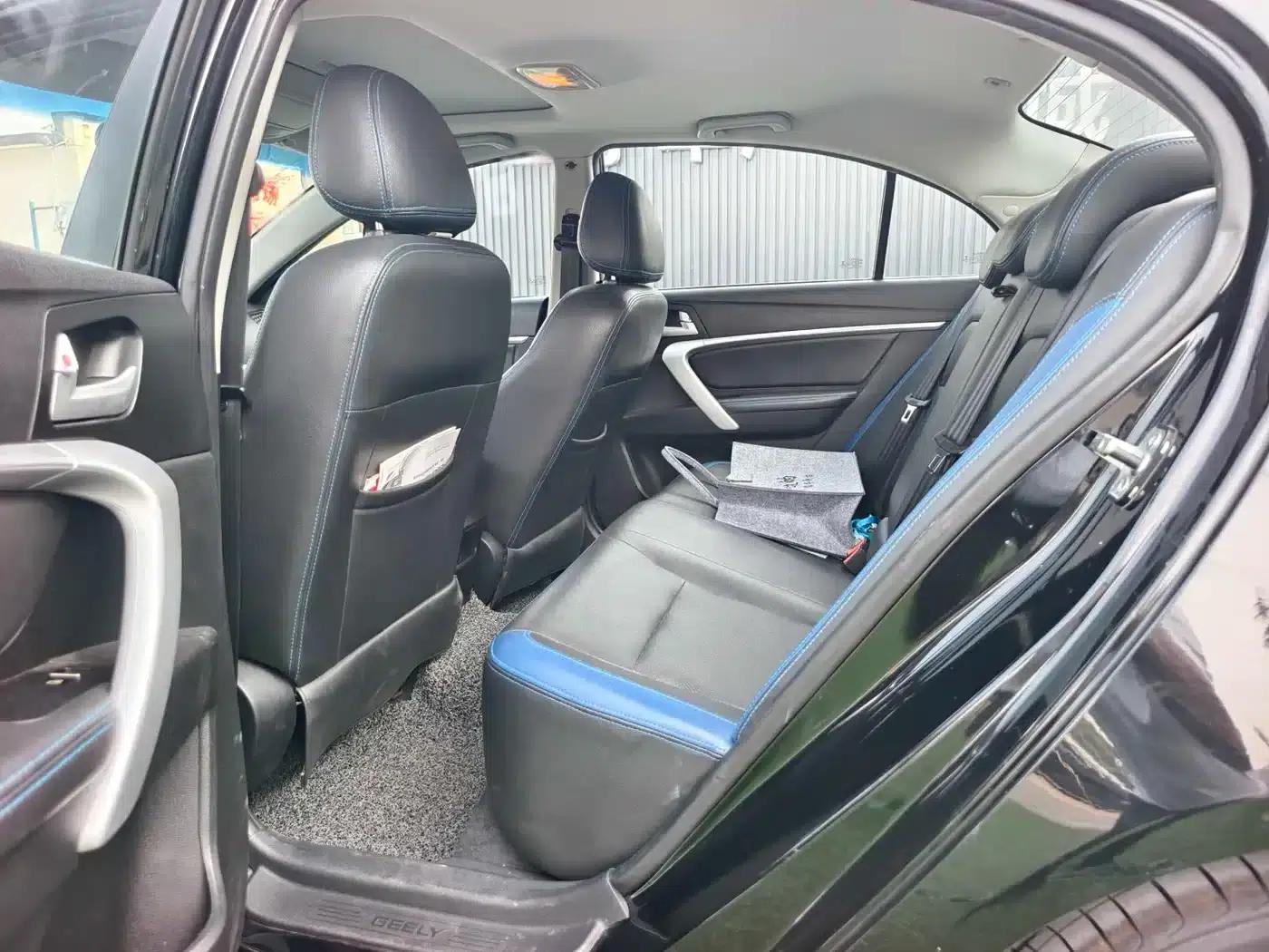 Geely Emgrand New Energy 2016 EV Premium Edition — миниатюра 12