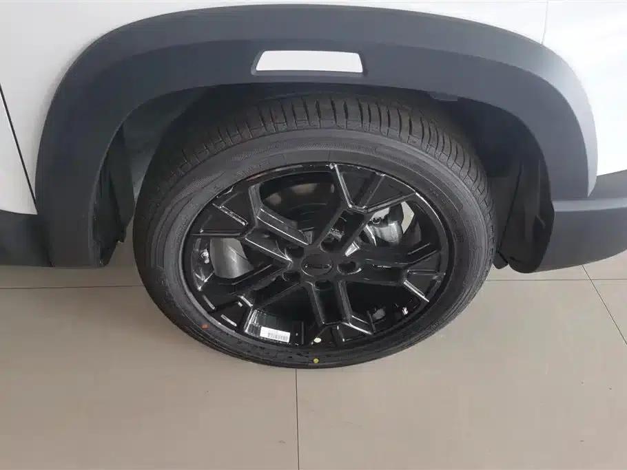 Geely Cowboy 2025 1.5TD Trendy Edition — миниатюра 6