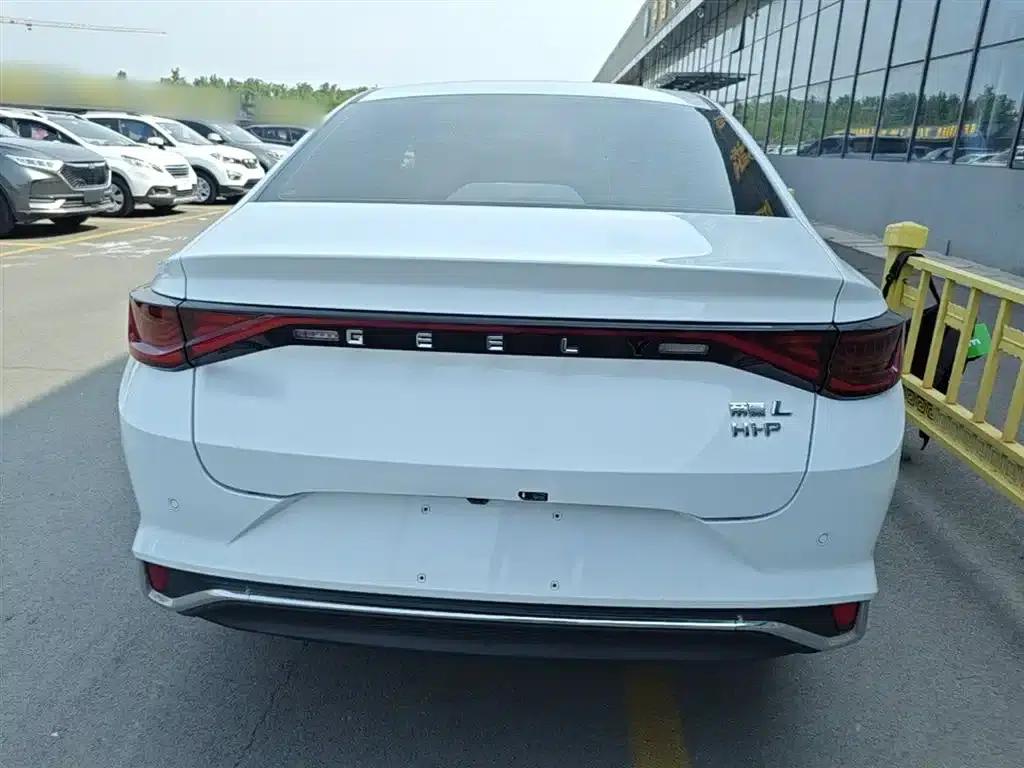 Geely Emgrand L HiP 2024 Champion Edition 1.5TD-DHT Pro 100KM Excellent Model — миниатюра 6