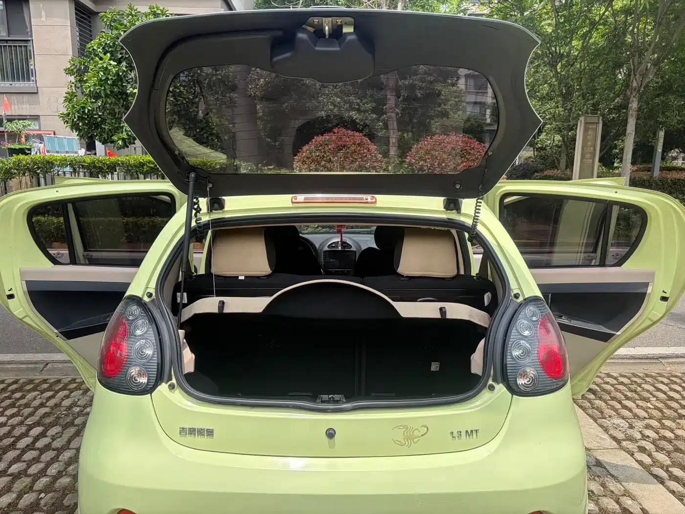 Panda Classic 2009 1.3L Manual Fun Edition — миниатюра 20