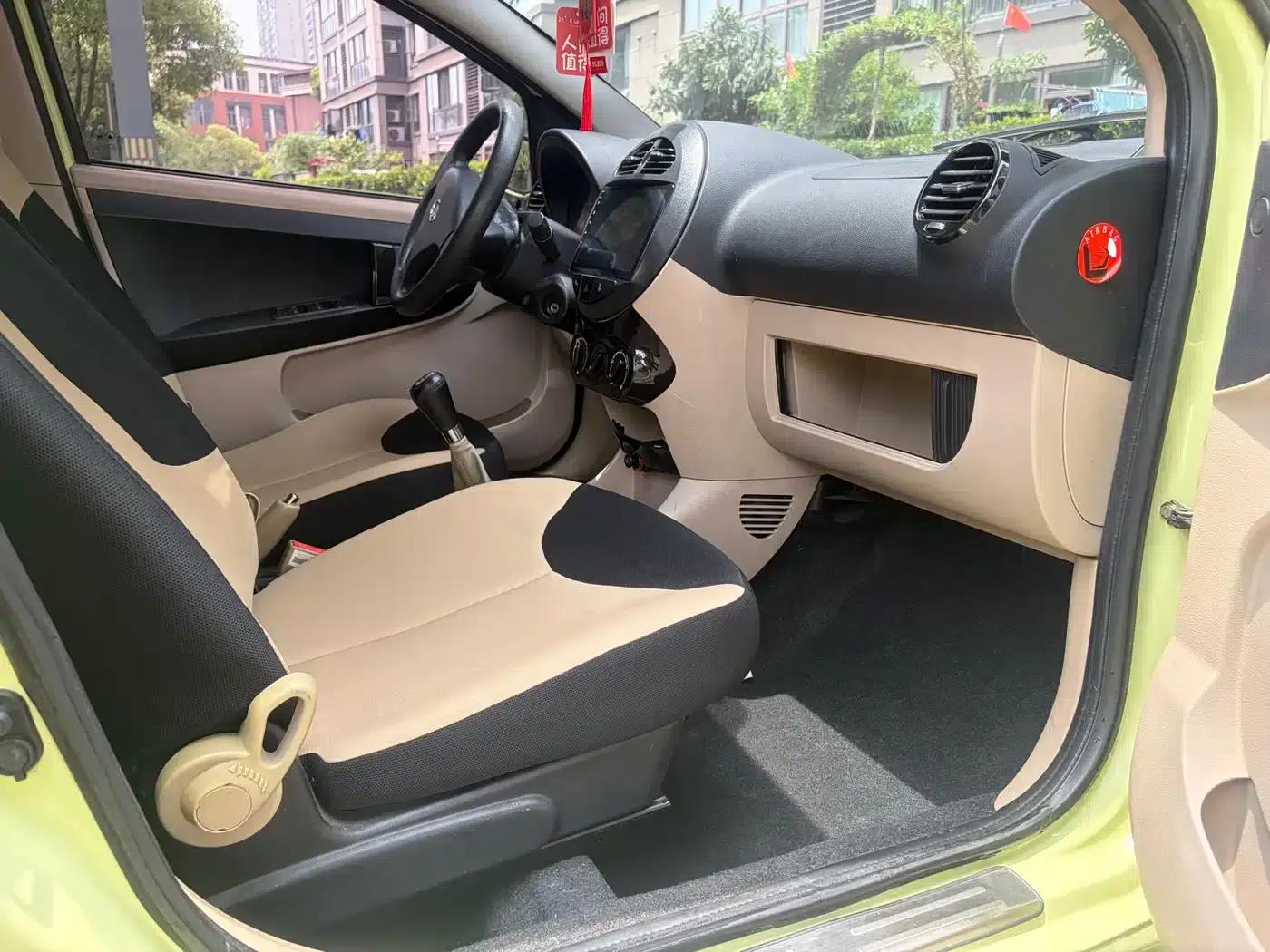 Panda Classic 2009 1.3L Manual Fun Edition — миниатюра 10