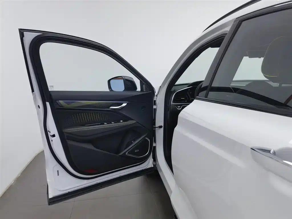Geely Xingyue S 2021 2.0TD Automatic 2WD Lightning Edition — миниатюра 8