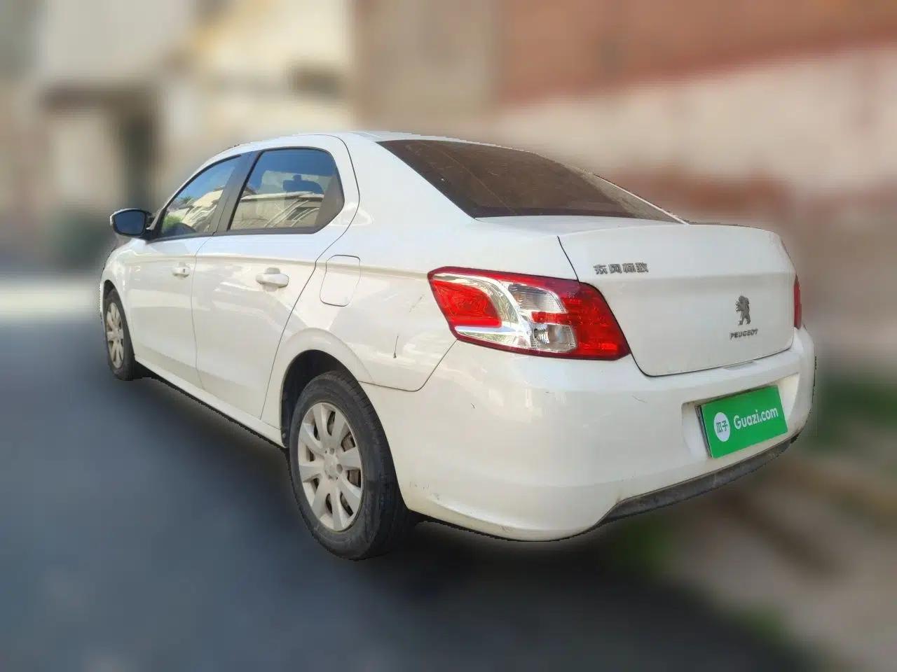 Peugeot 301 2014 1.6L Manual Comfort Edition — миниатюра 4