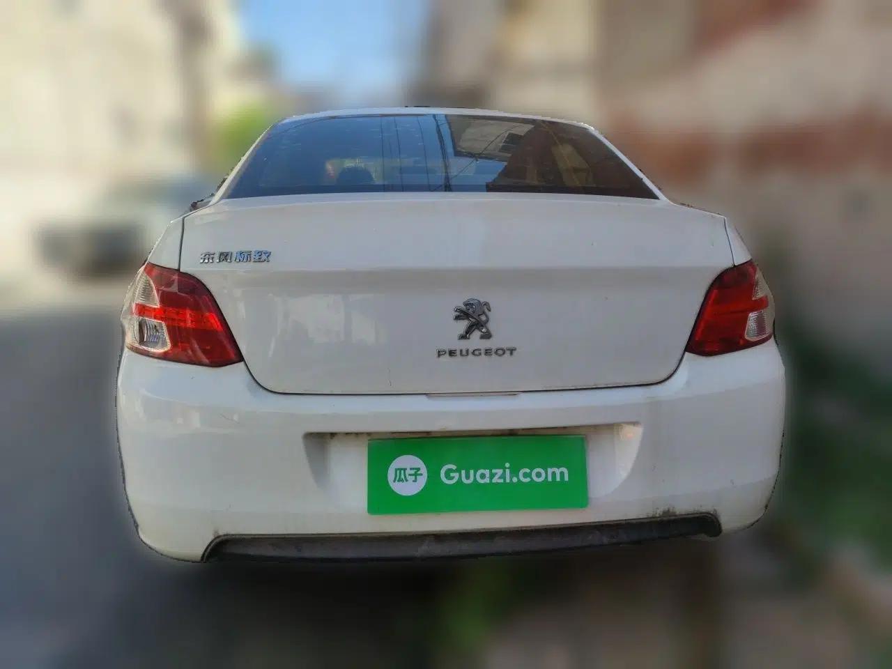 Peugeot 301 2014 1.6L Manual Comfort Edition — миниатюра 5
