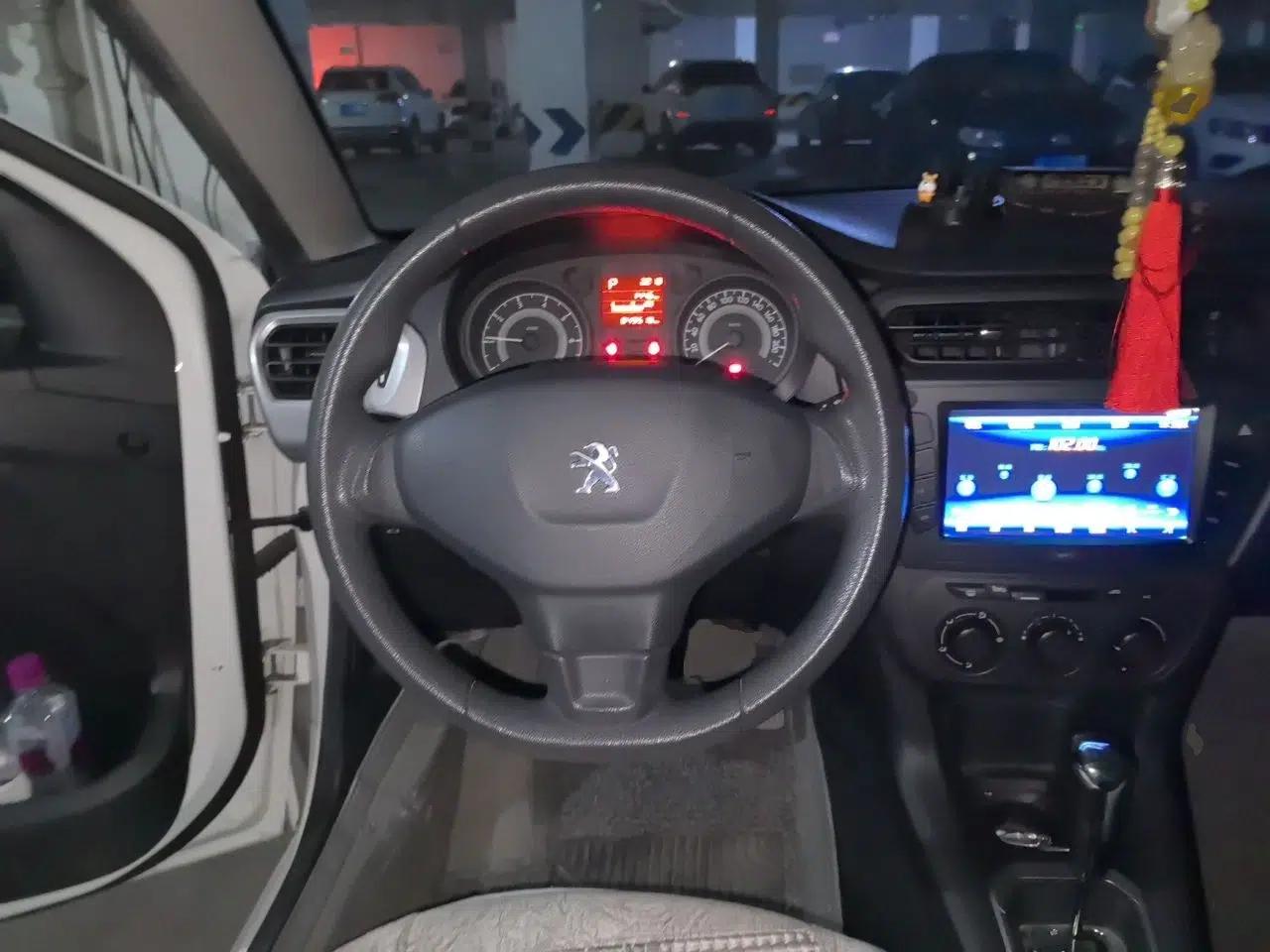 Peugeot 301 2014 1.6L Automatic Comfort Edition — миниатюра 11
