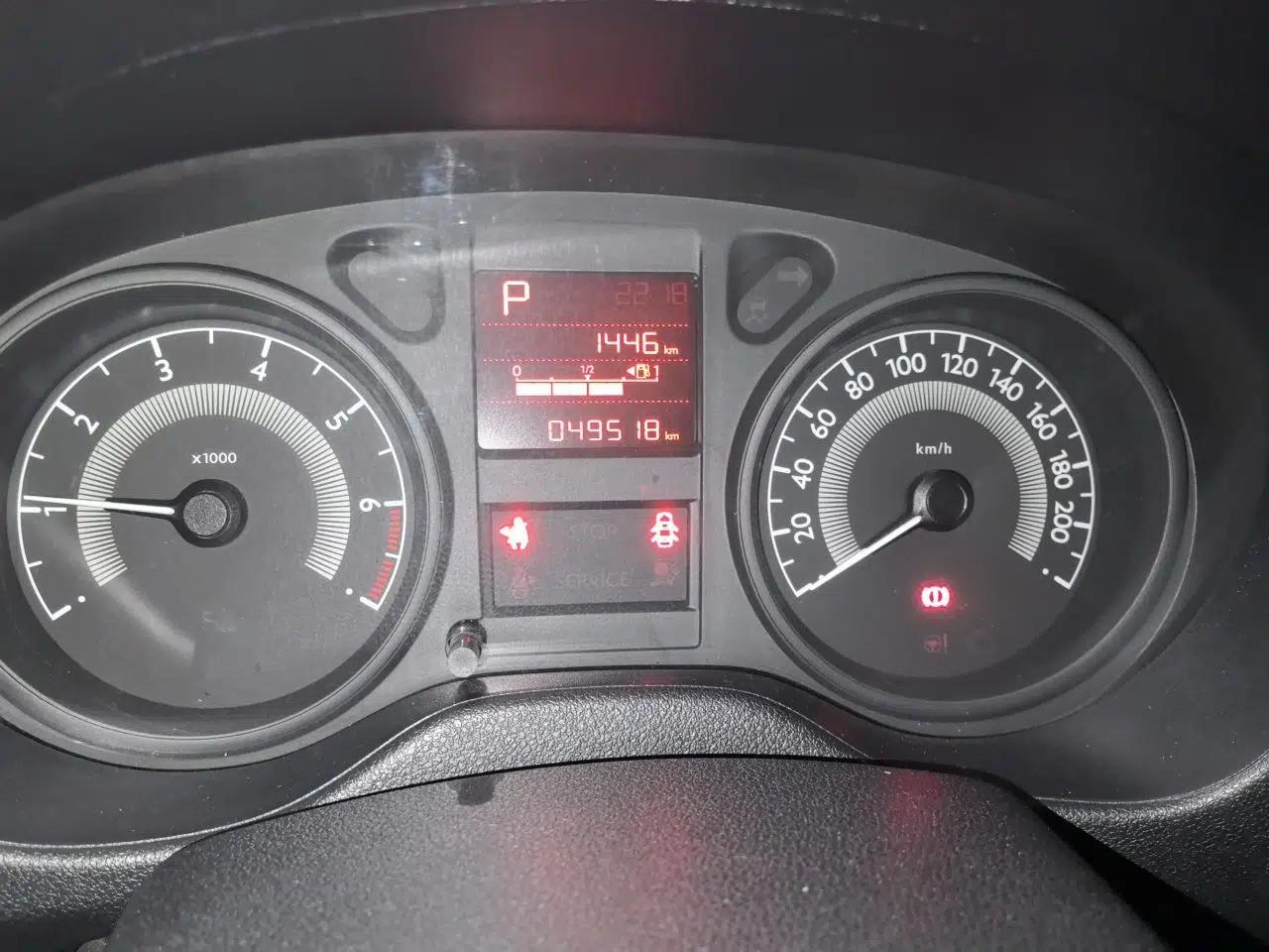 Peugeot 301 2014 1.6L Automatic Comfort Edition — миниатюра 13