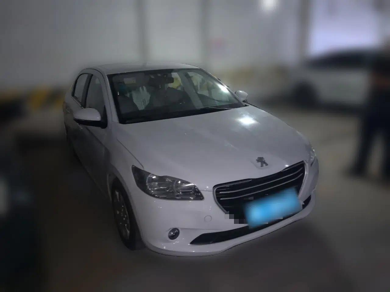 Peugeot 301 2014 1.6L Automatic Comfort Edition — миниатюра 3