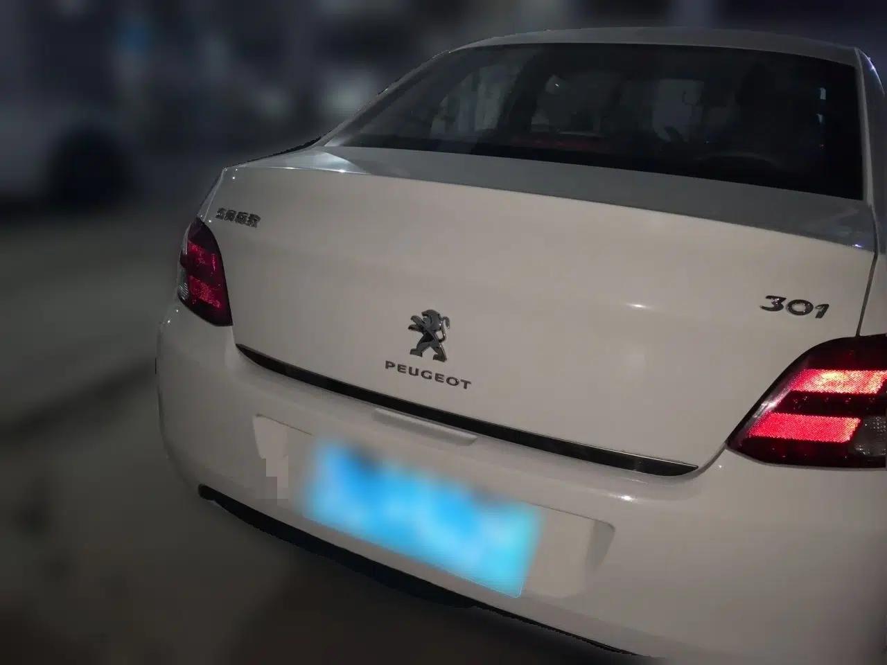 Peugeot 301 2014 1.6L Automatic Comfort Edition — миниатюра 5