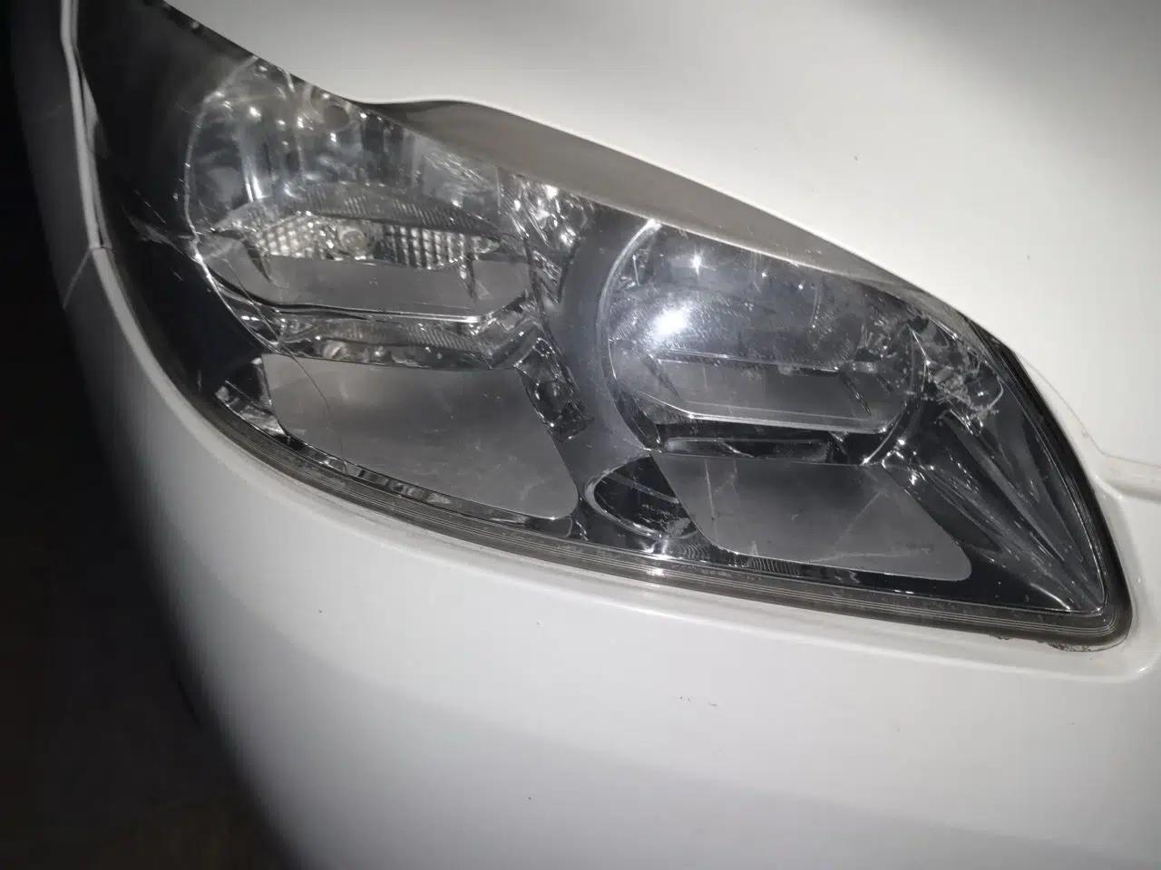 Peugeot 301 2014 1.6L Automatic Comfort Edition — миниатюра 7