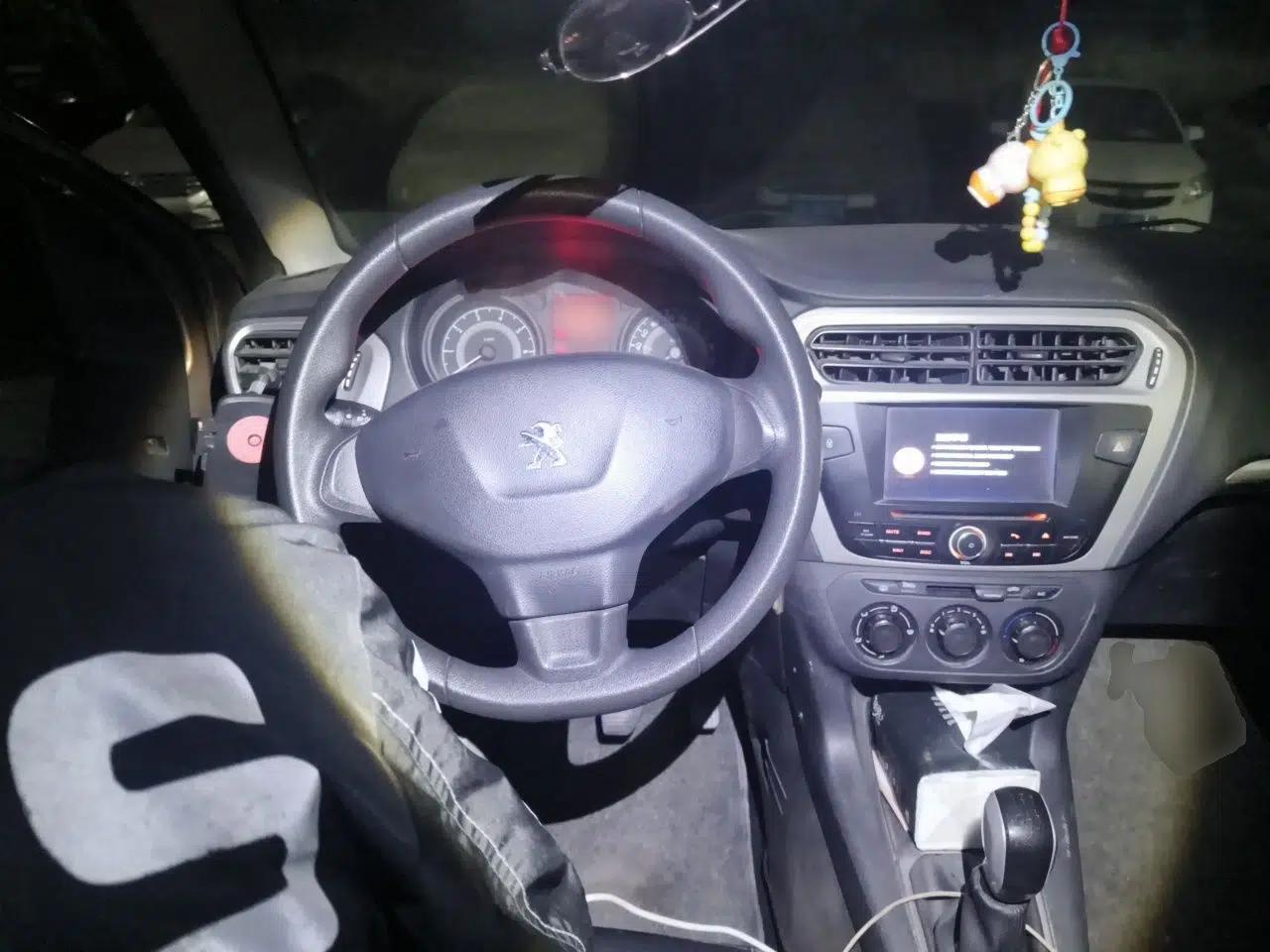 Peugeot 301 2014 1.6L Manual Comfort Edition — миниатюра 11