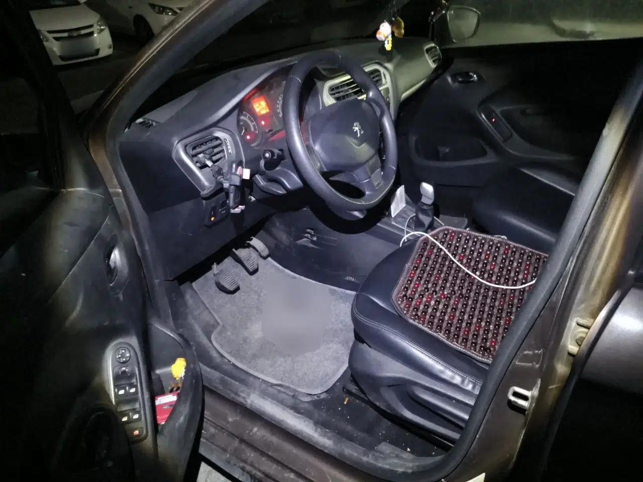 Peugeot 301 2014 1.6L Manual Comfort Edition — миниатюра 17
