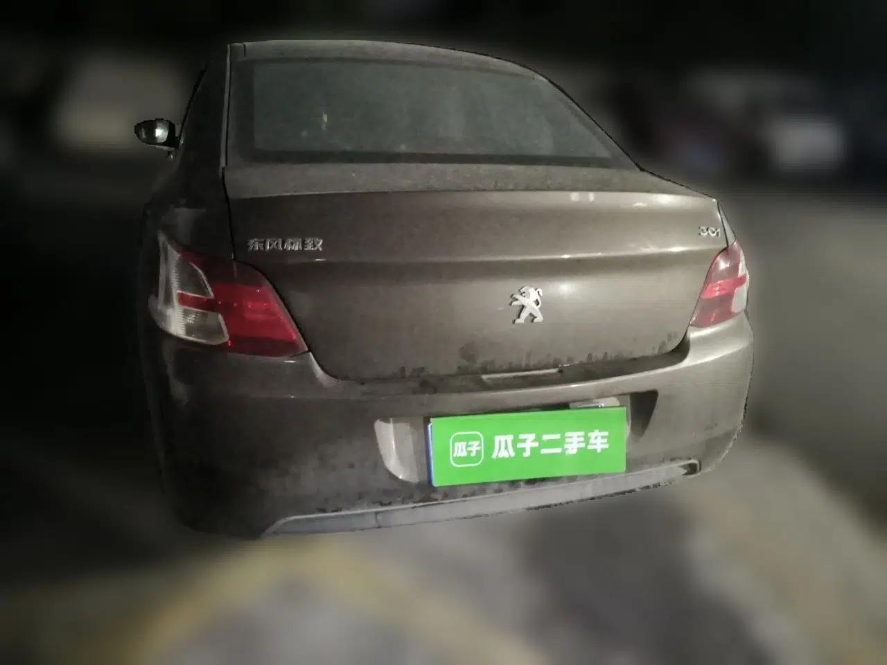 Peugeot 301 2014 1.6L Manual Comfort Edition — миниатюра 5