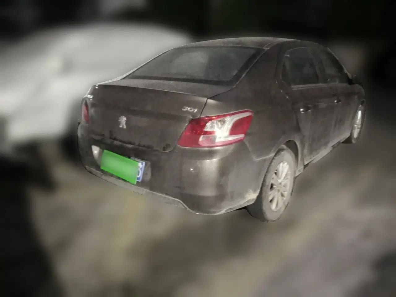 Peugeot 301 2014 1.6L Manual Comfort Edition — миниатюра 6