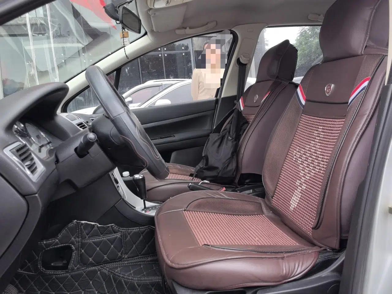 Peugeot 307 2010 Sedan 1.6L Automatic Comfort Edition — миниатюра 16