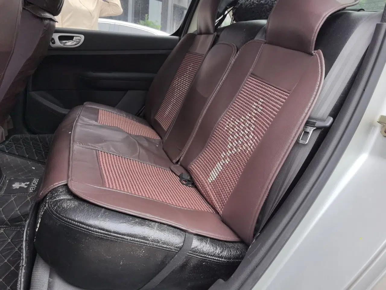 Peugeot 307 2010 Sedan 1.6L Automatic Comfort Edition — миниатюра 18
