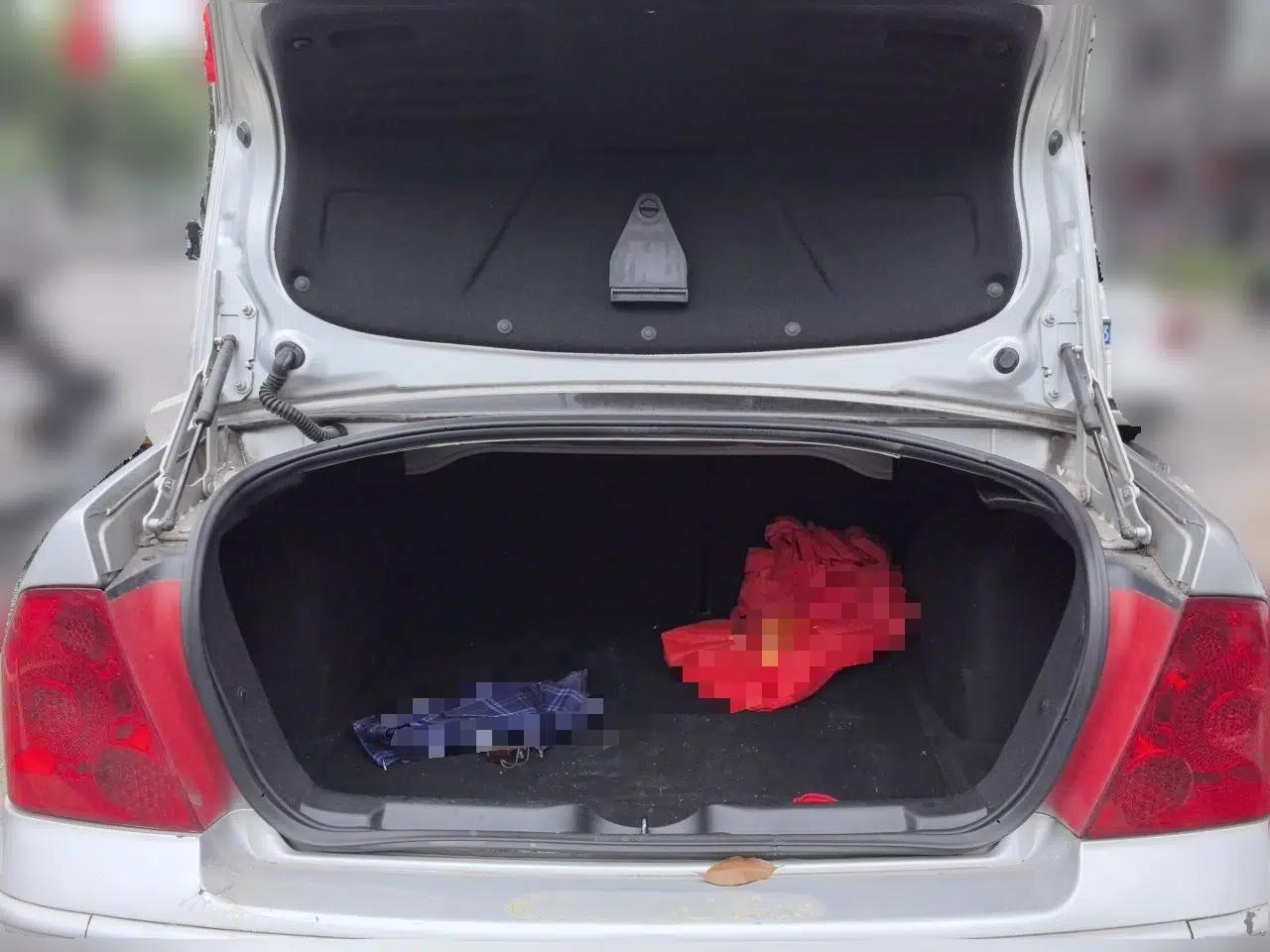 Peugeot 307 2010 Sedan 1.6L Automatic Comfort Edition — миниатюра 20