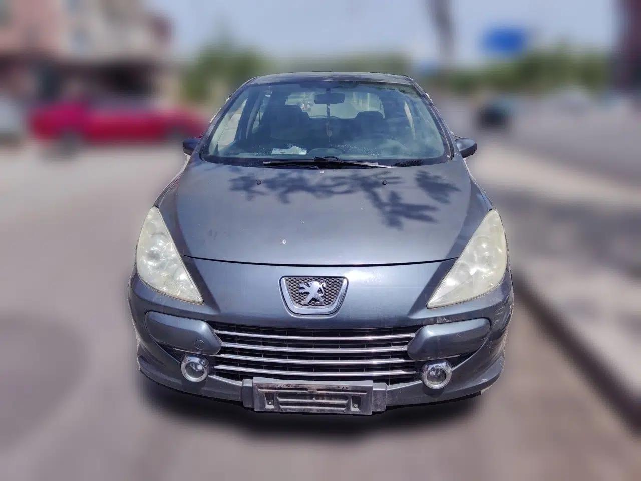 Peugeot 307 2012 Hatchback 1.6L Automatic Comfort Edition — миниатюра 2