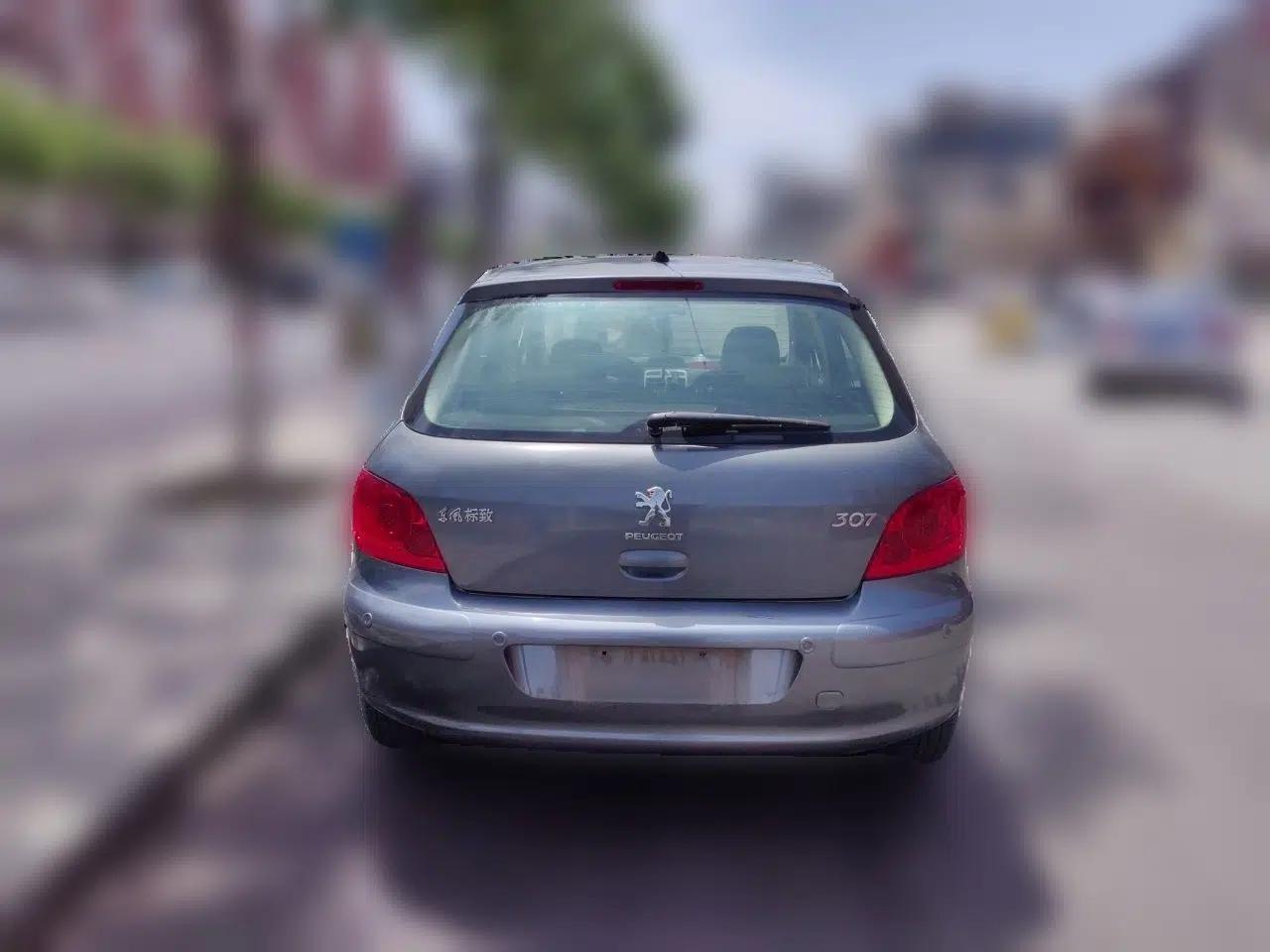 Peugeot 307 2012 Hatchback 1.6L Automatic Comfort Edition — миниатюра 5
