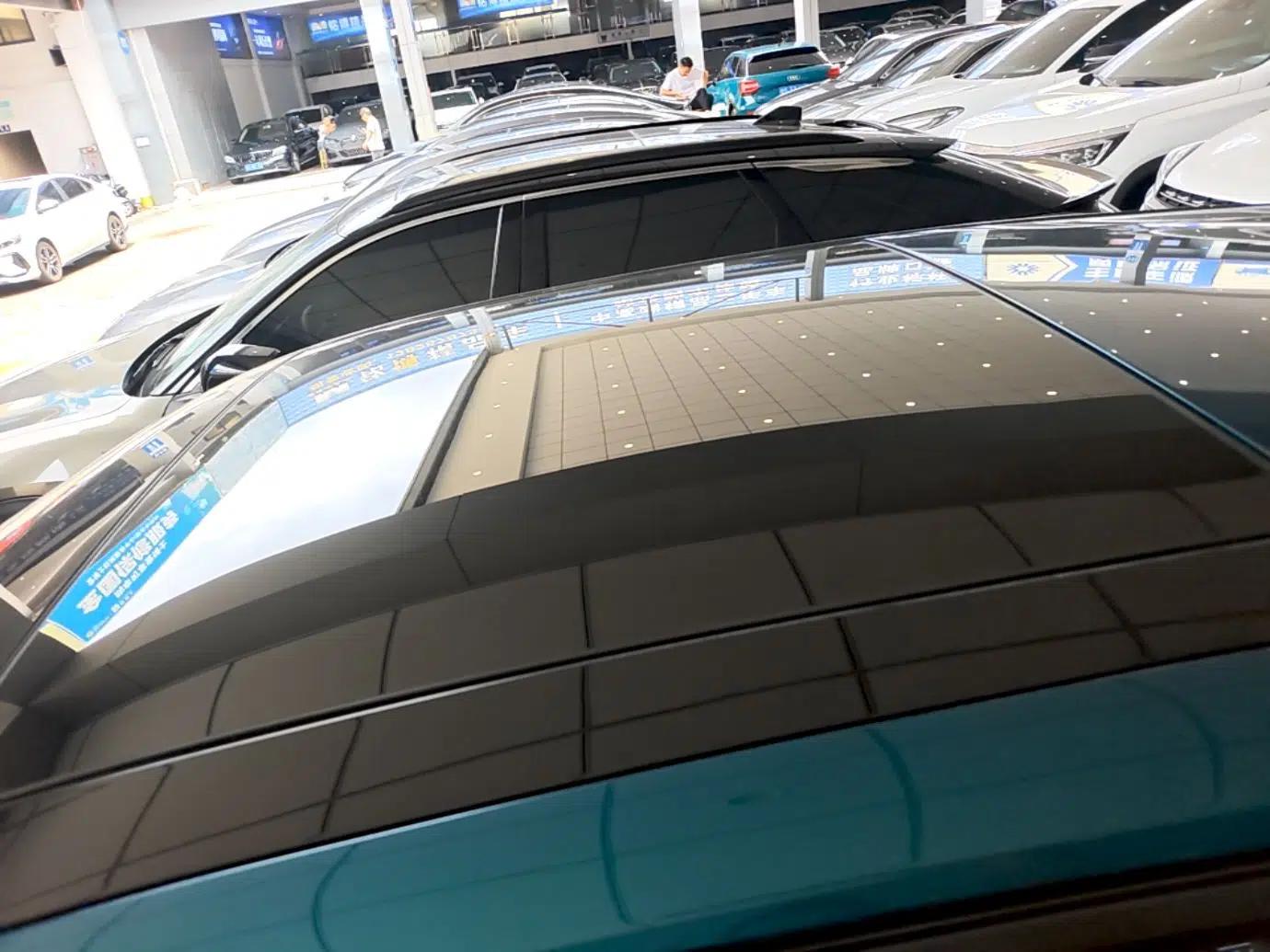 Peugeot 408X 2023 Gravity Edition — миниатюра 11