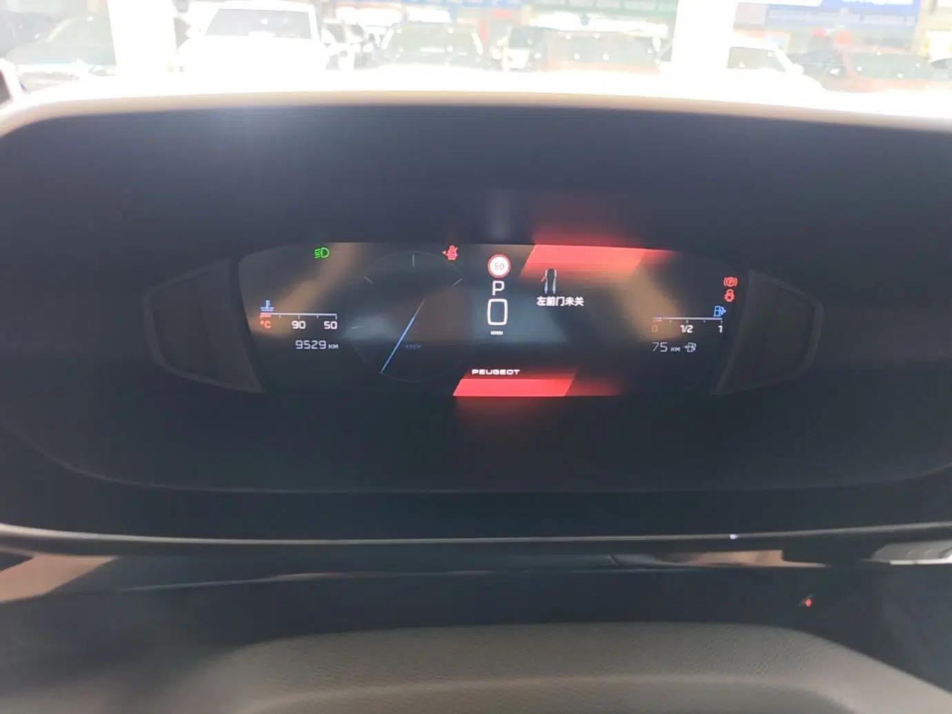 Peugeot 408X 2023 Gravity Edition — миниатюра 14
