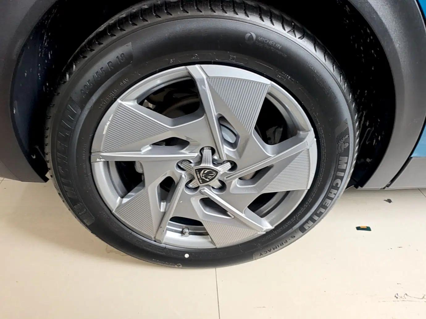 Peugeot 408X 2023 Gravity Edition — миниатюра 10
