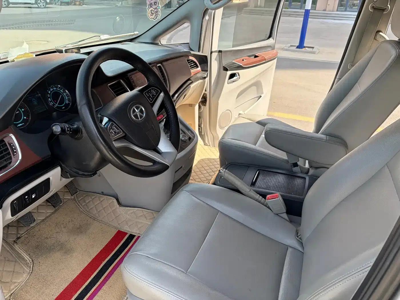 Refine M5 2016 1.9T Diesel Manual Business Edition — миниатюра 7