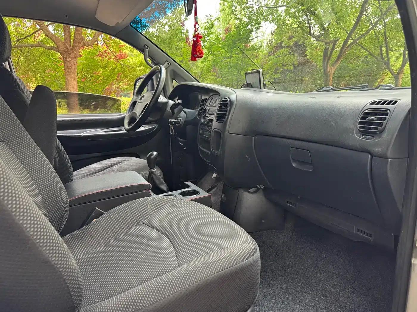 Refine 2008 2.0L Shuttle Gasoline Model (Simplified Version with Front and Rear Air Conditioning) — миниатюра 9
