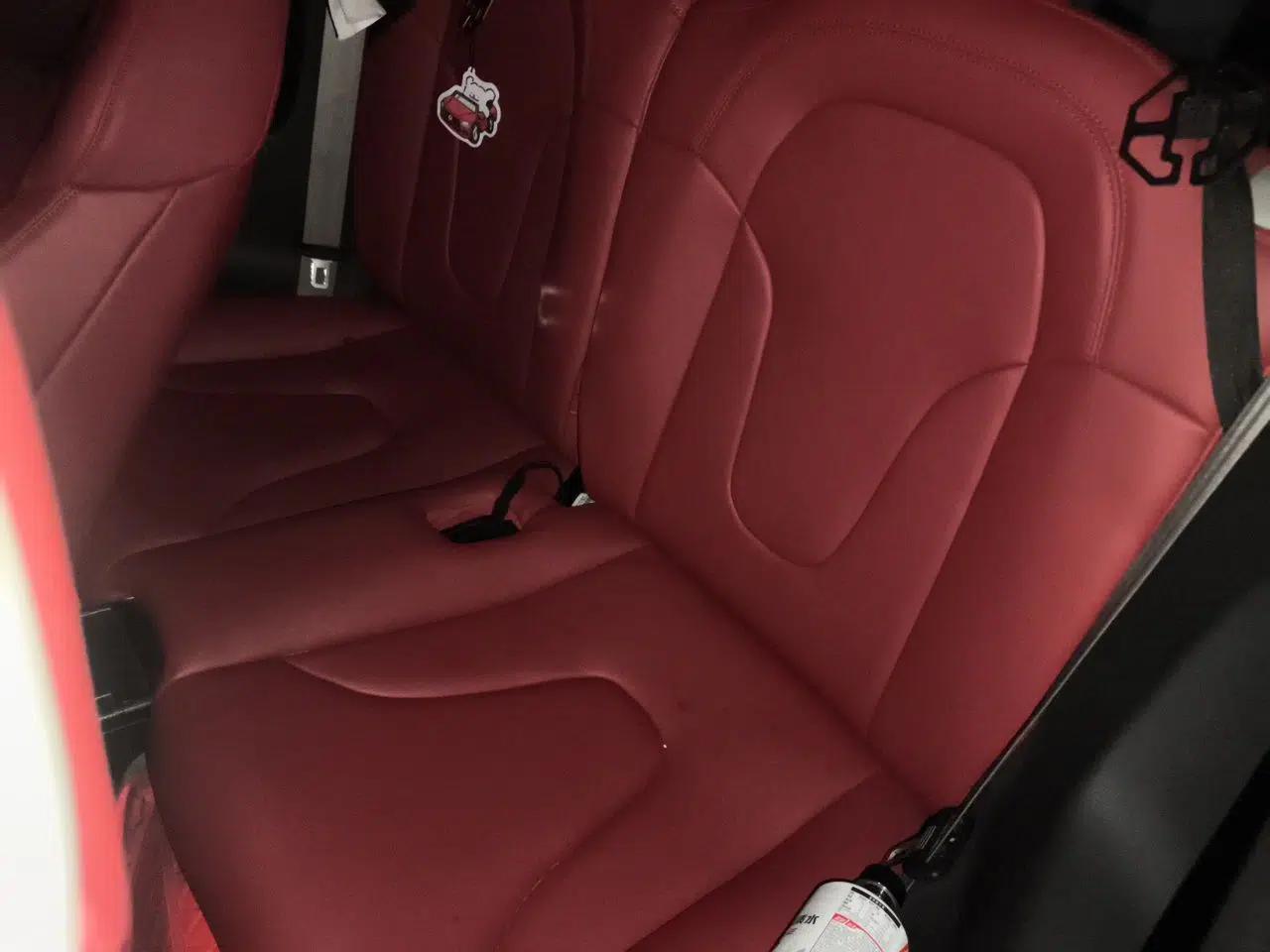 Audi TT 2010 TT 2.0TFSI Collector's Edition — миниатюра 18