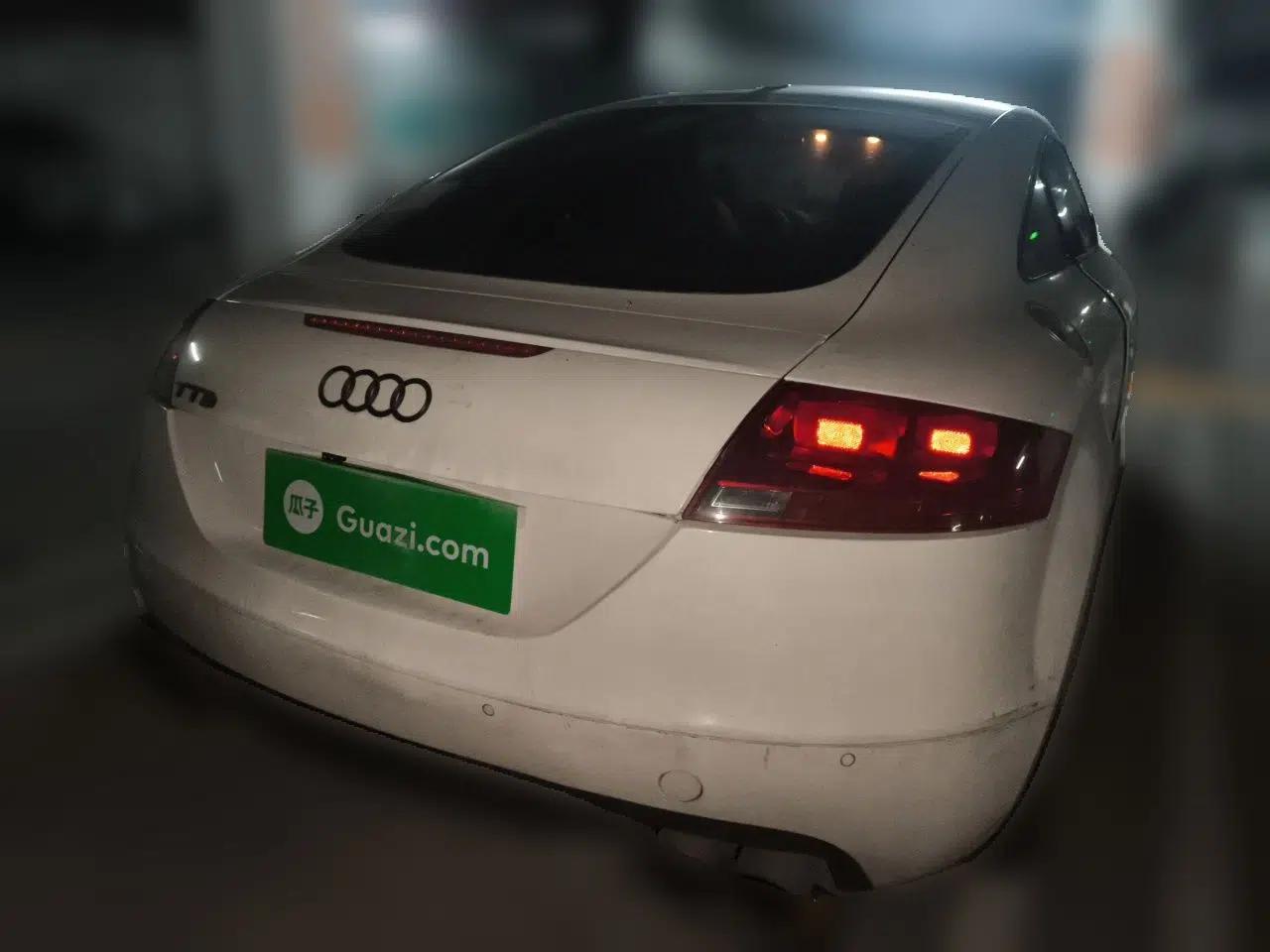 Audi TT 2010 TT 2.0TFSI Collector's Edition — миниатюра 5