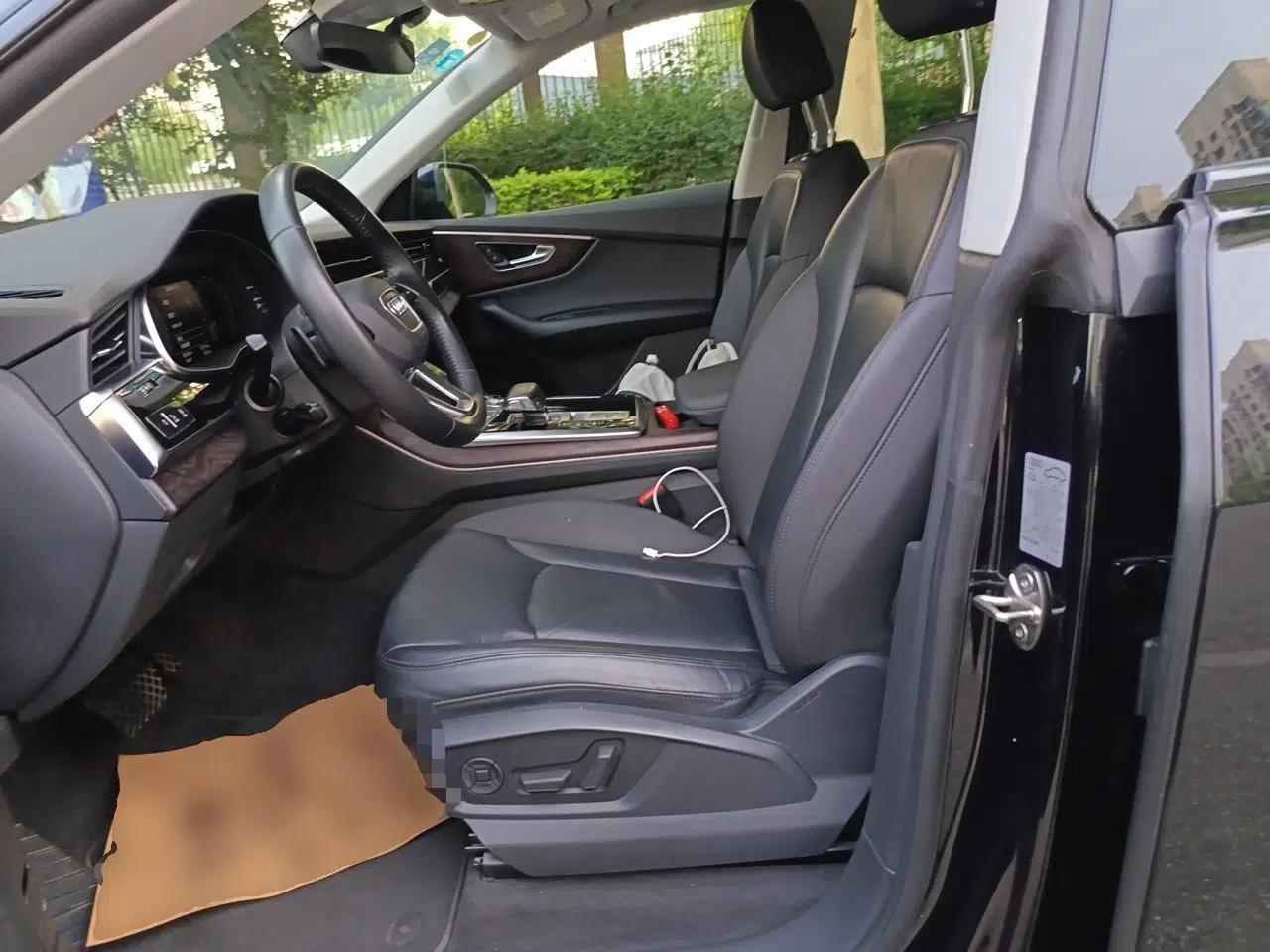 Audi Q8 2019 55 TFSI Luxury Dynamic Model — миниатюра 16