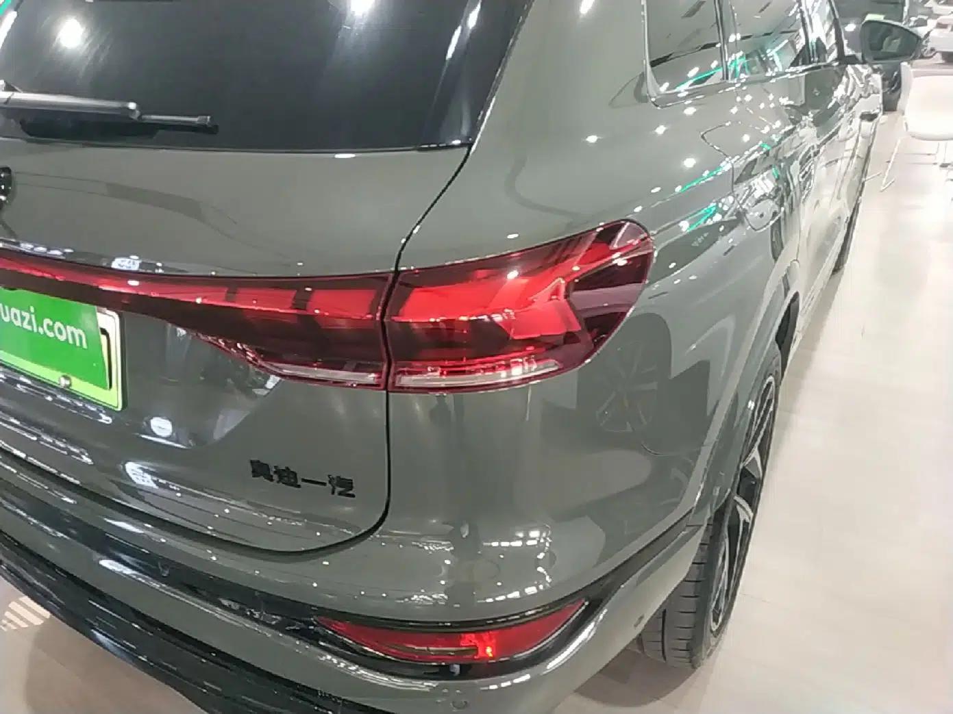 Audi Q6L e-tron 2026 First Launch Navigation Edition — миниатюра 7
