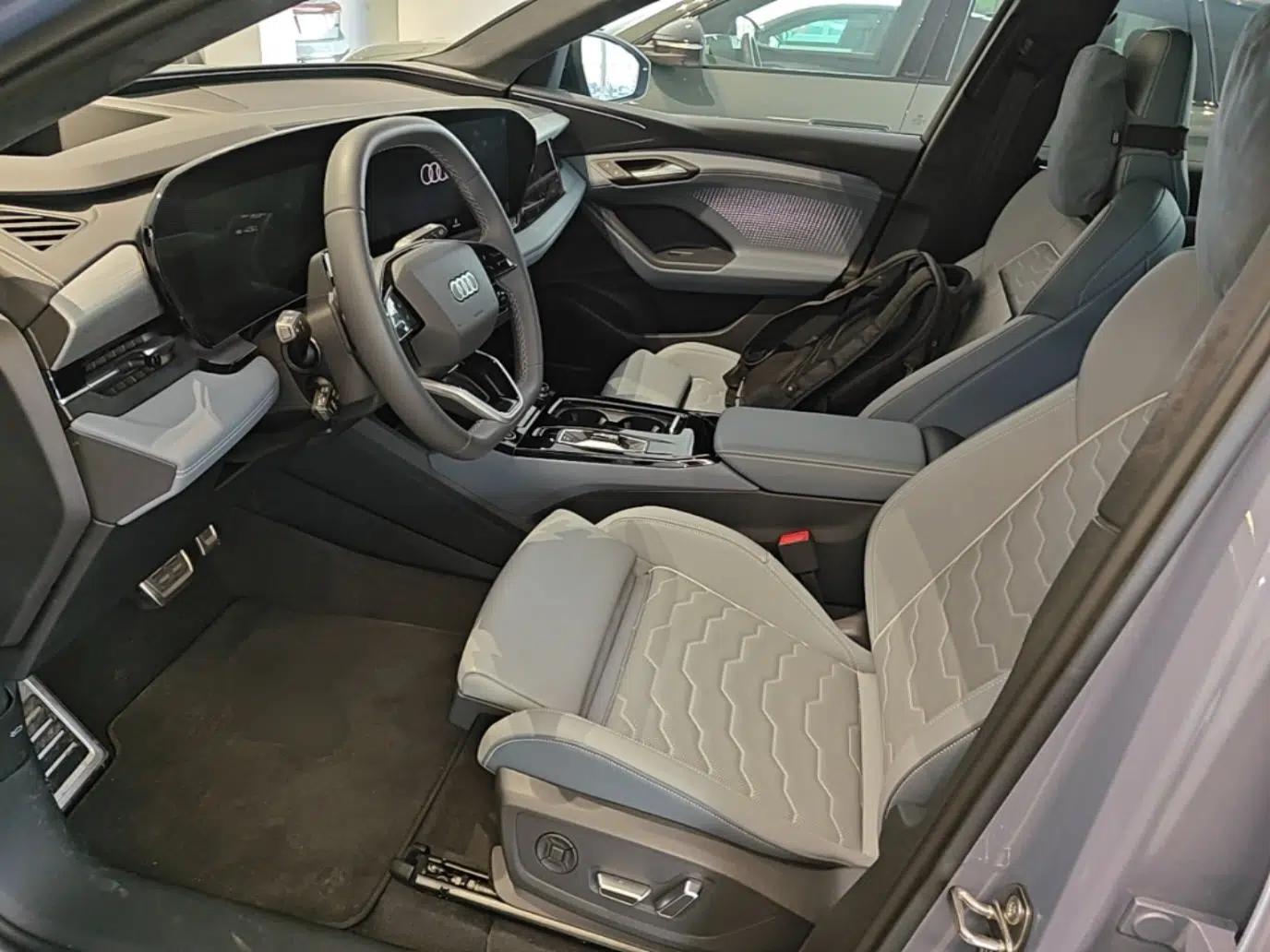 Audi Q6L e-tron 2026 First Launch Navigation Edition — миниатюра 18