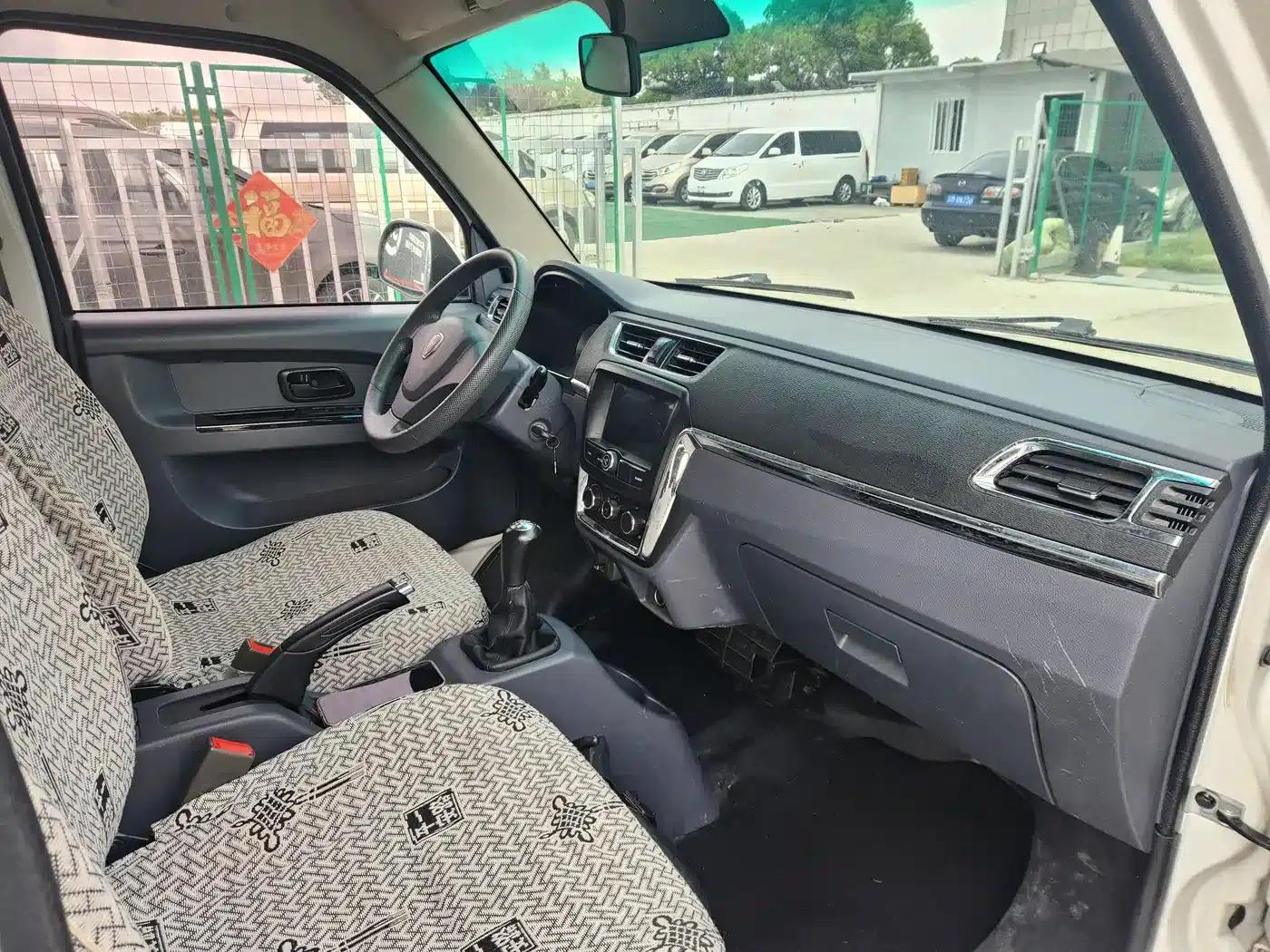 Little Sea Lion X30 2024 Model 1.5L Wealth Edition Van with 2/5 Seats and Front-Mounted Air Conditioning — миниатюра 11