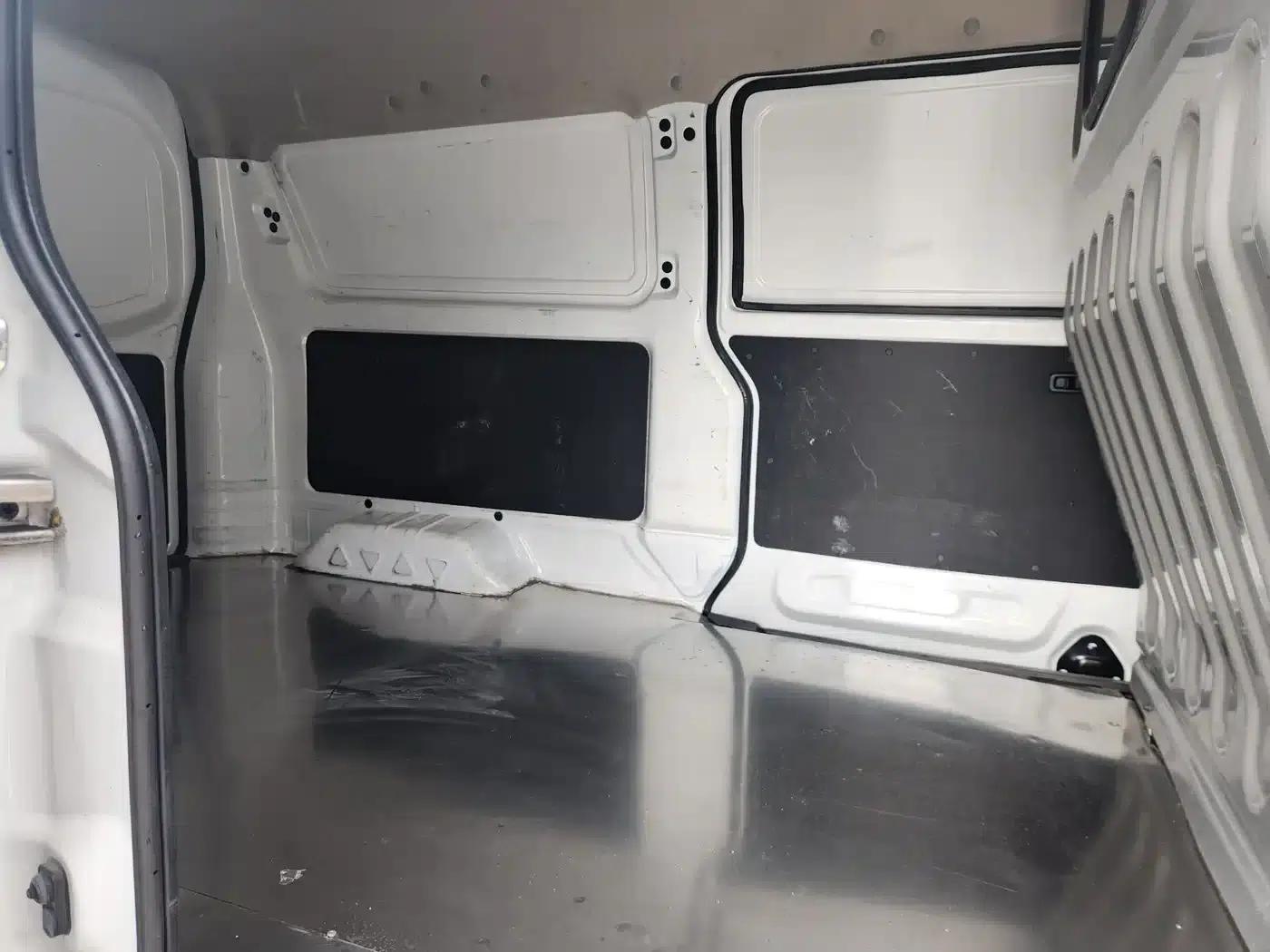 Little Sea Lion X30 2024 Model 1.5L Wealth Edition Van with 2/5 Seats and Front-Mounted Air Conditioning — миниатюра 12