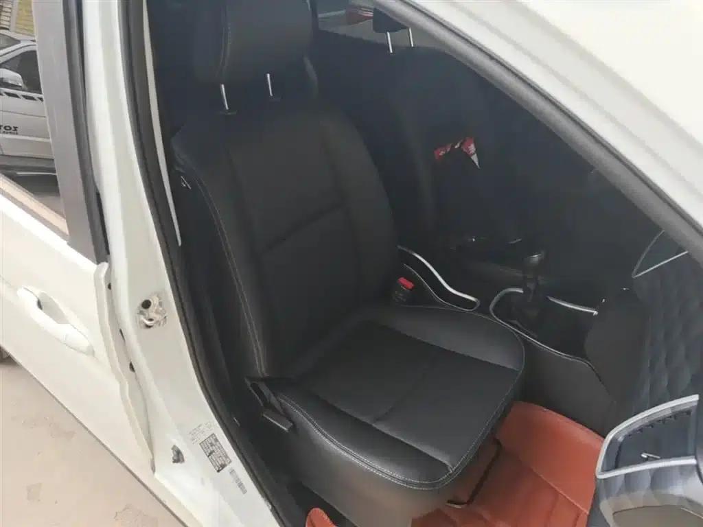 Golden Lion M Classic 2024 Model 1.5L Touring Lion Bus (7 Seats) — миниатюра 25