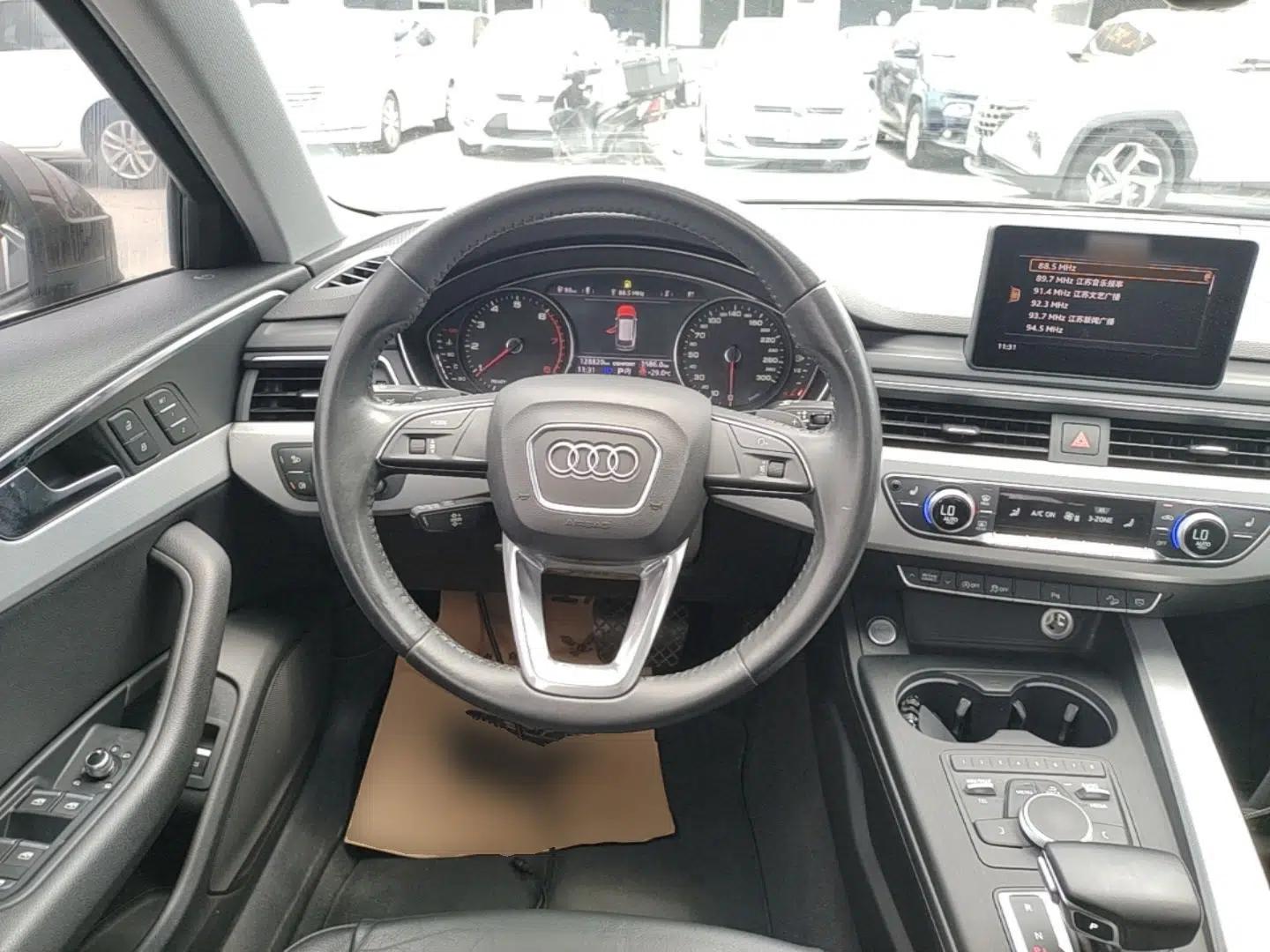 Audi A4 2017 45 TFSI allroad quattro Fashion Edition — миниатюра 13