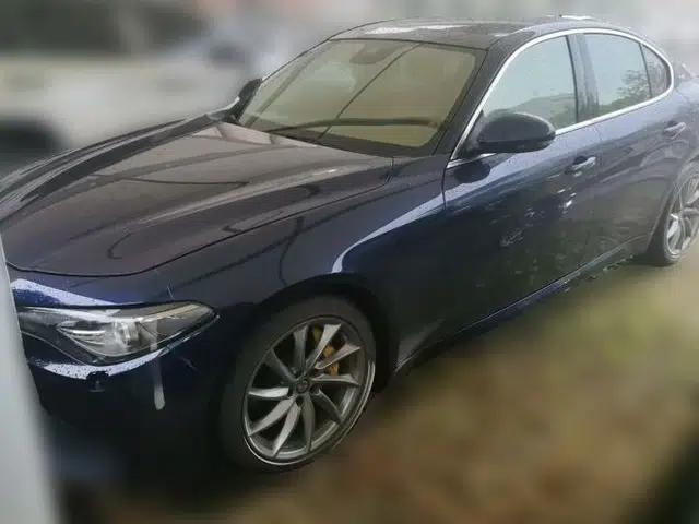 Alfa Romeo Giulia 2020 2.0T 280HP Luxury Edition