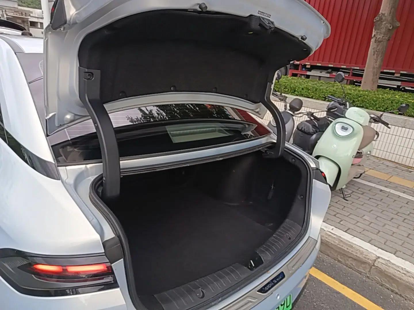 AION S MAX 2024 70 Star Edition 54.6 kWh — миниатюра 22