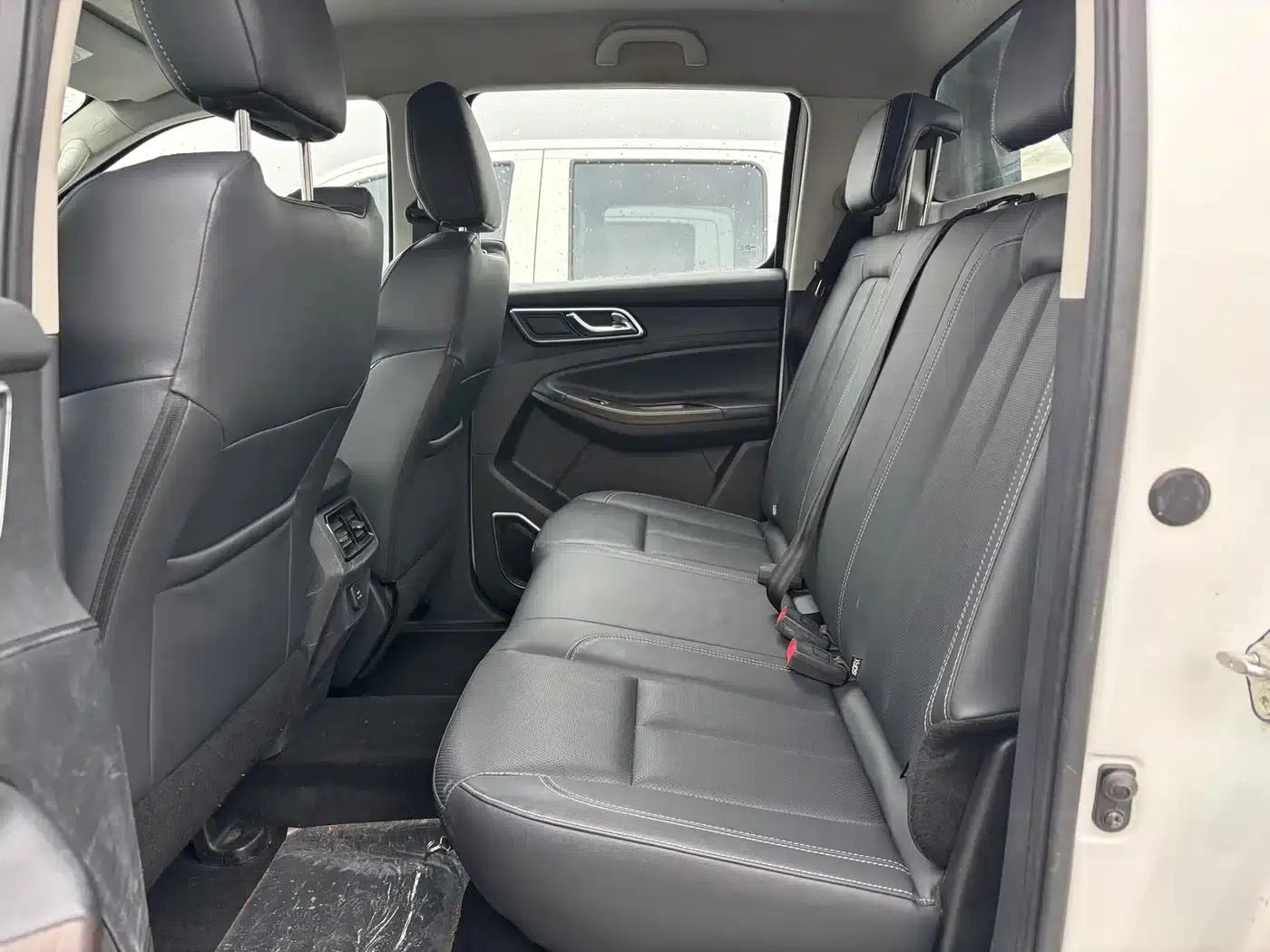 Yuhu 9 2020 2.0T Manual Diesel 4WD Comfort Edition — миниатюра 13