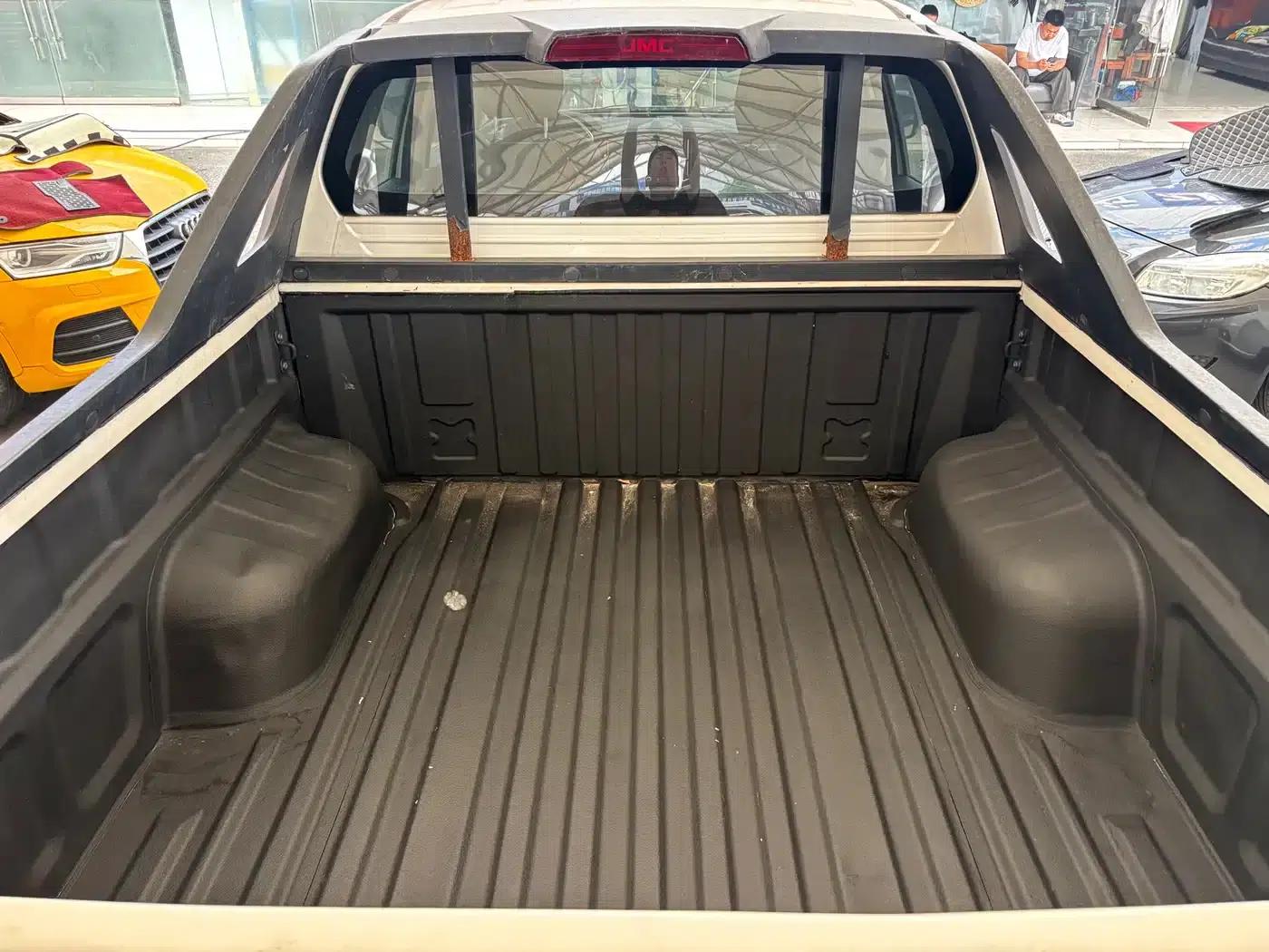 Yuhu 9 2020 2.0T Manual Diesel 4WD Comfort Edition — миниатюра 18
