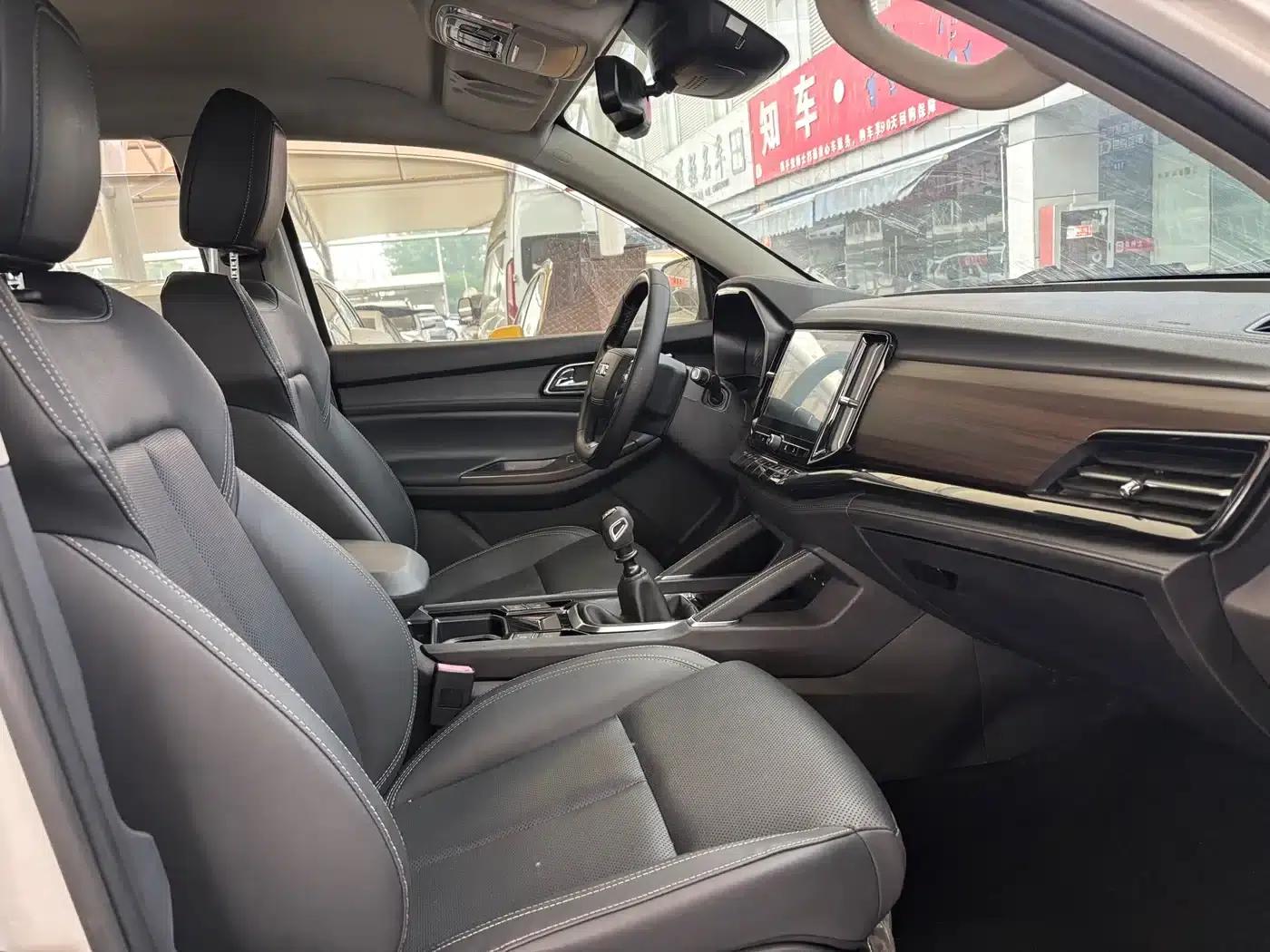 Yuhu 9 2020 2.0T Manual Diesel 4WD Comfort Edition — миниатюра 20