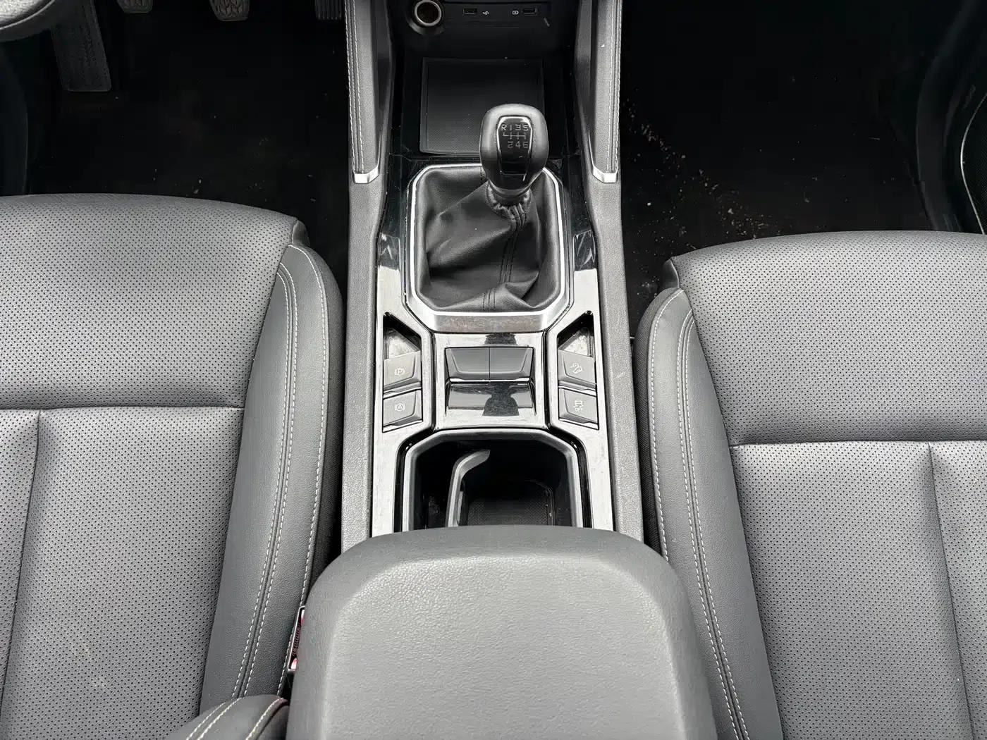 Yuhu 9 2020 2.0T Manual Diesel 4WD Comfort Edition — миниатюра 10