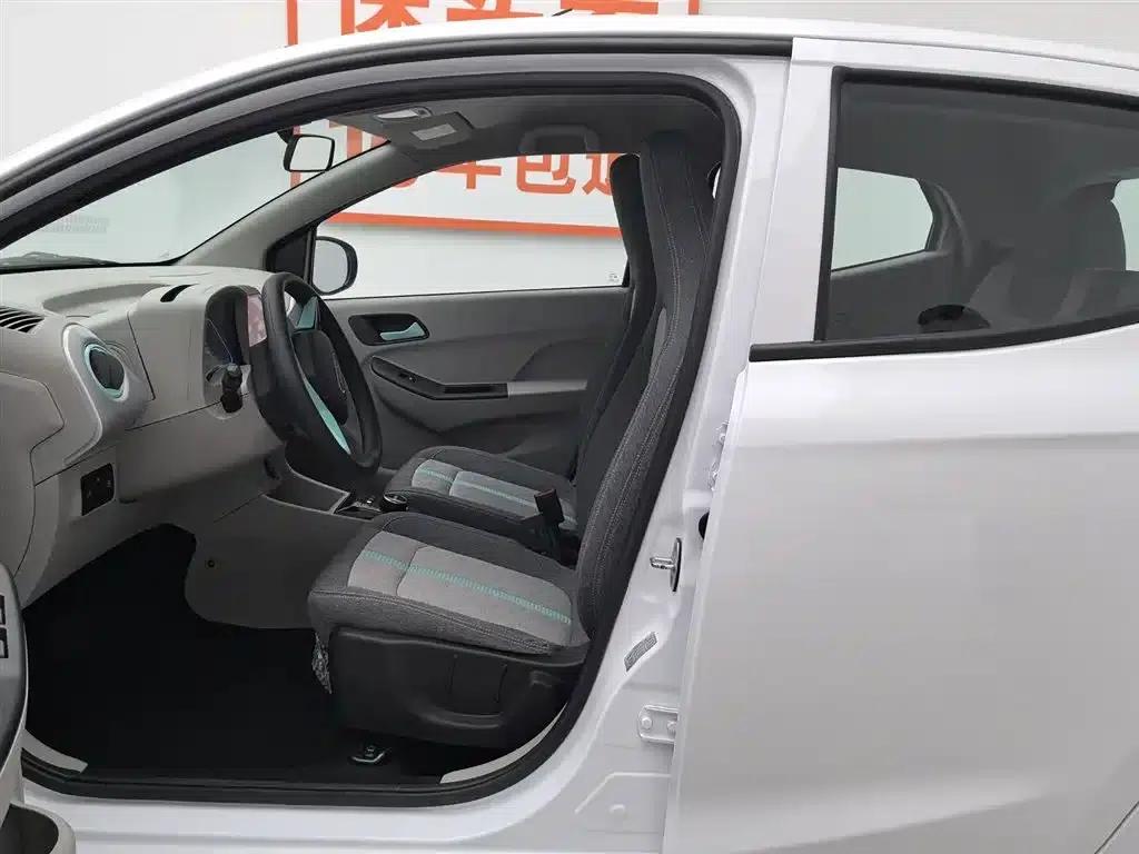 Yizhi EV2 2023 Auspicious Edition 201km Comfort Model — миниатюра 10