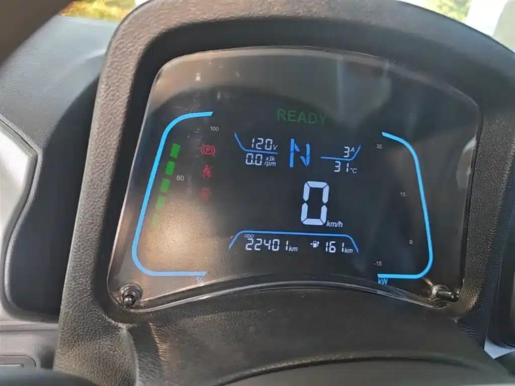 Yizhi EV2 2022 Heartbeat Edition — миниатюра 12