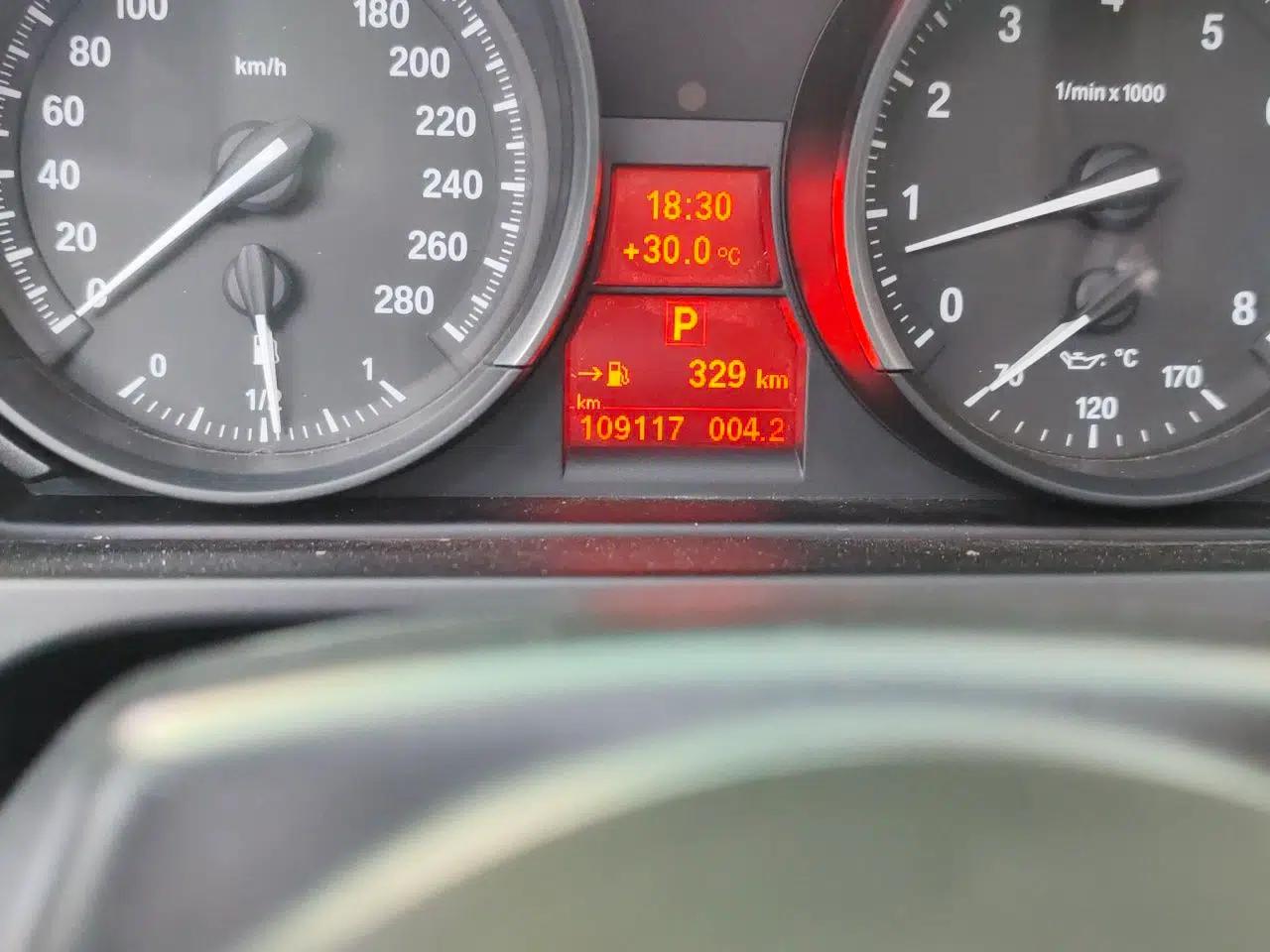 BMW Z4 2013 sDrive20i Leading Model — миниатюра 13