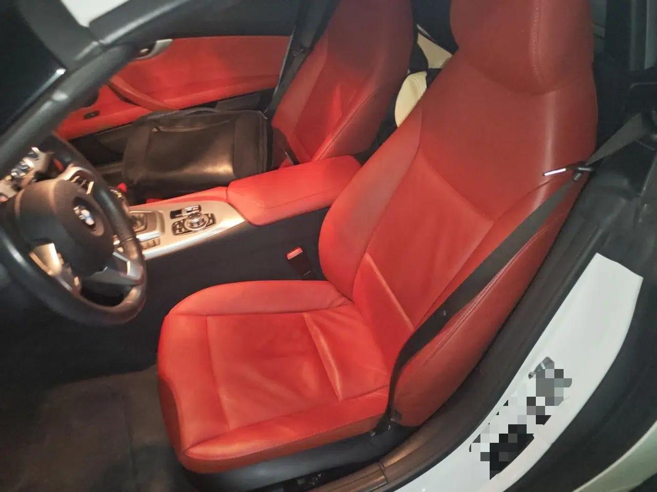 BMW Z4 2013 sDrive20i Leading Model — миниатюра 18