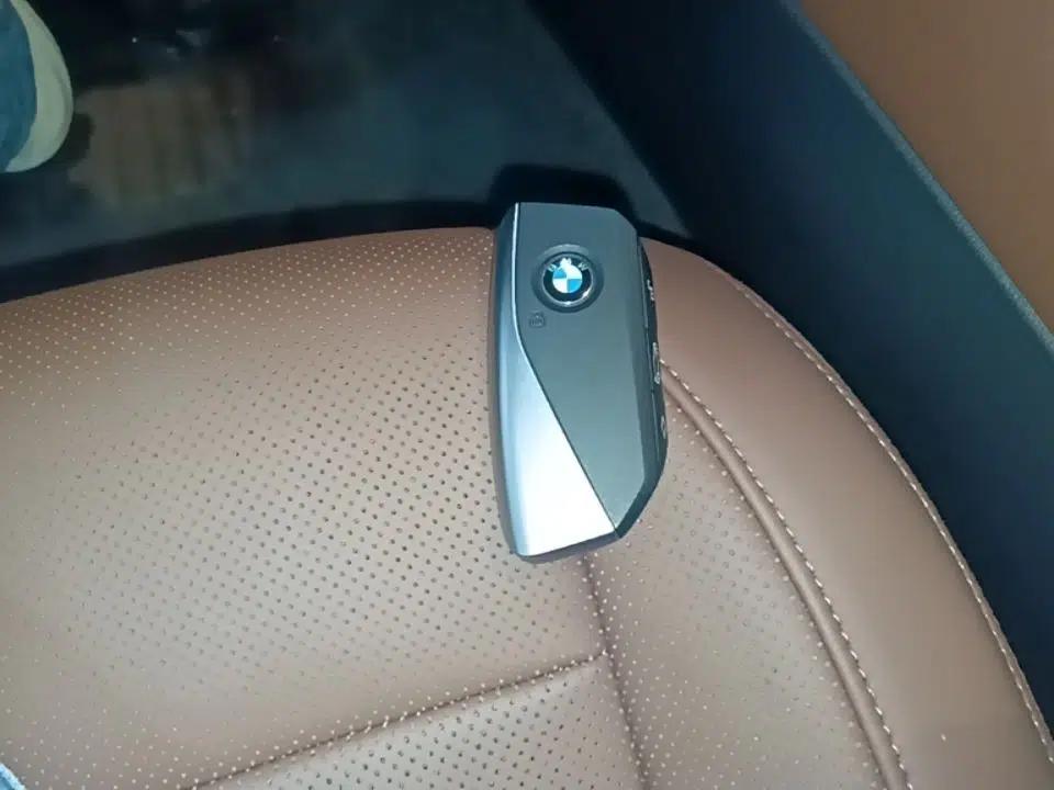 BMW i5 2024 eDrive 35L Prestige Luxury Package — миниатюра 22
