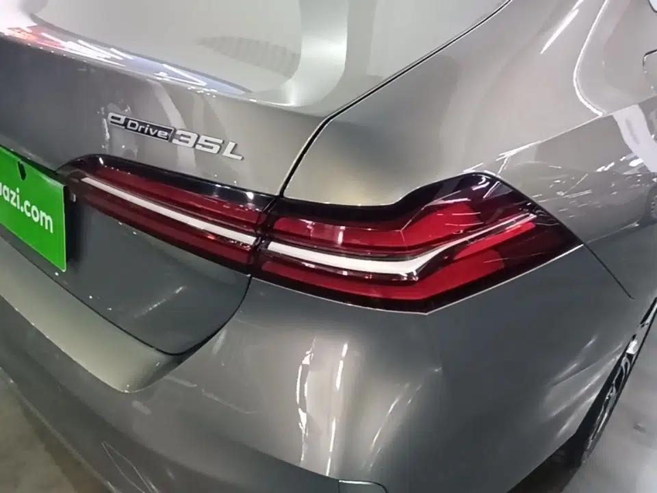 BMW i5 2024 eDrive 35L Prestige Luxury Package — миниатюра 8